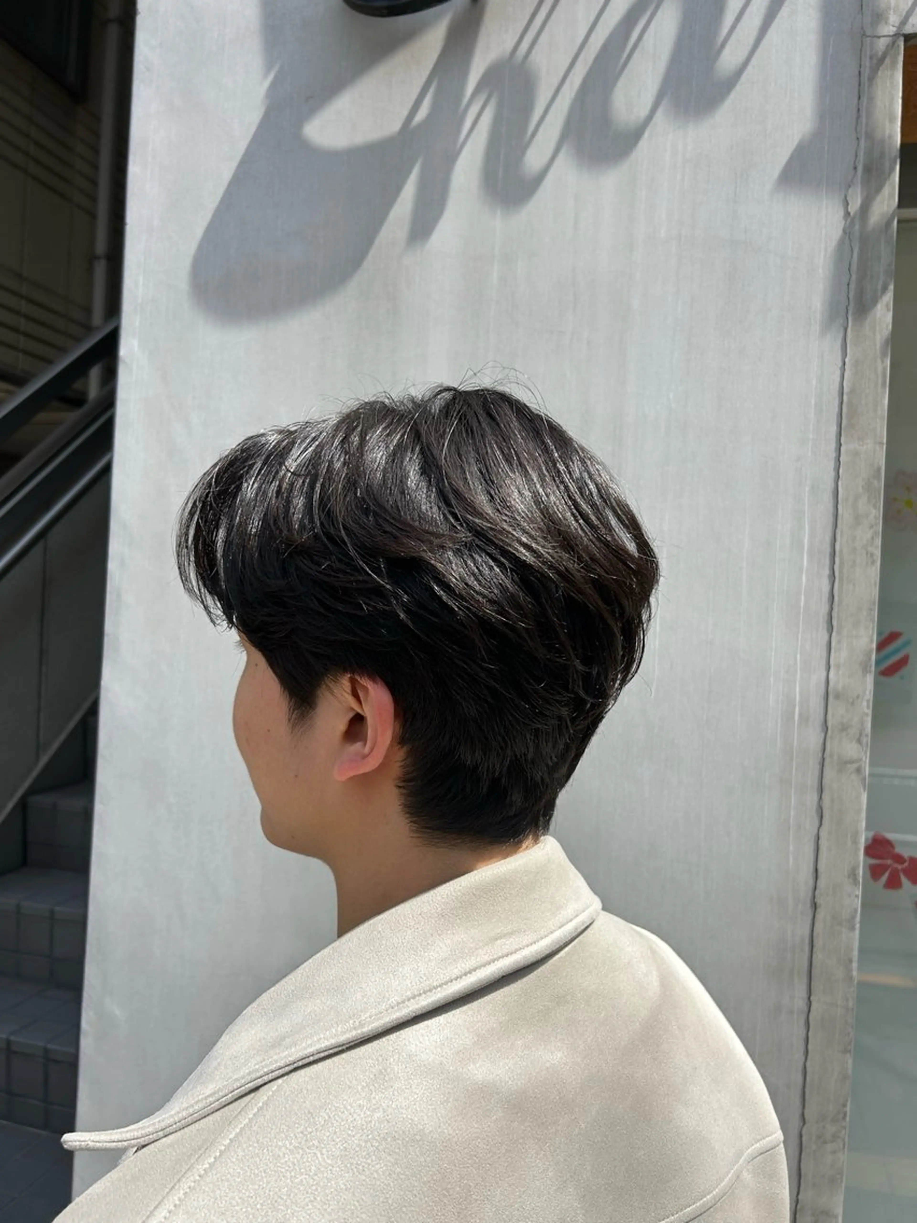 メンズ センターパート メンズ就活ヘア メンズパーマ カット 若狭 彩花のヘアスタイル