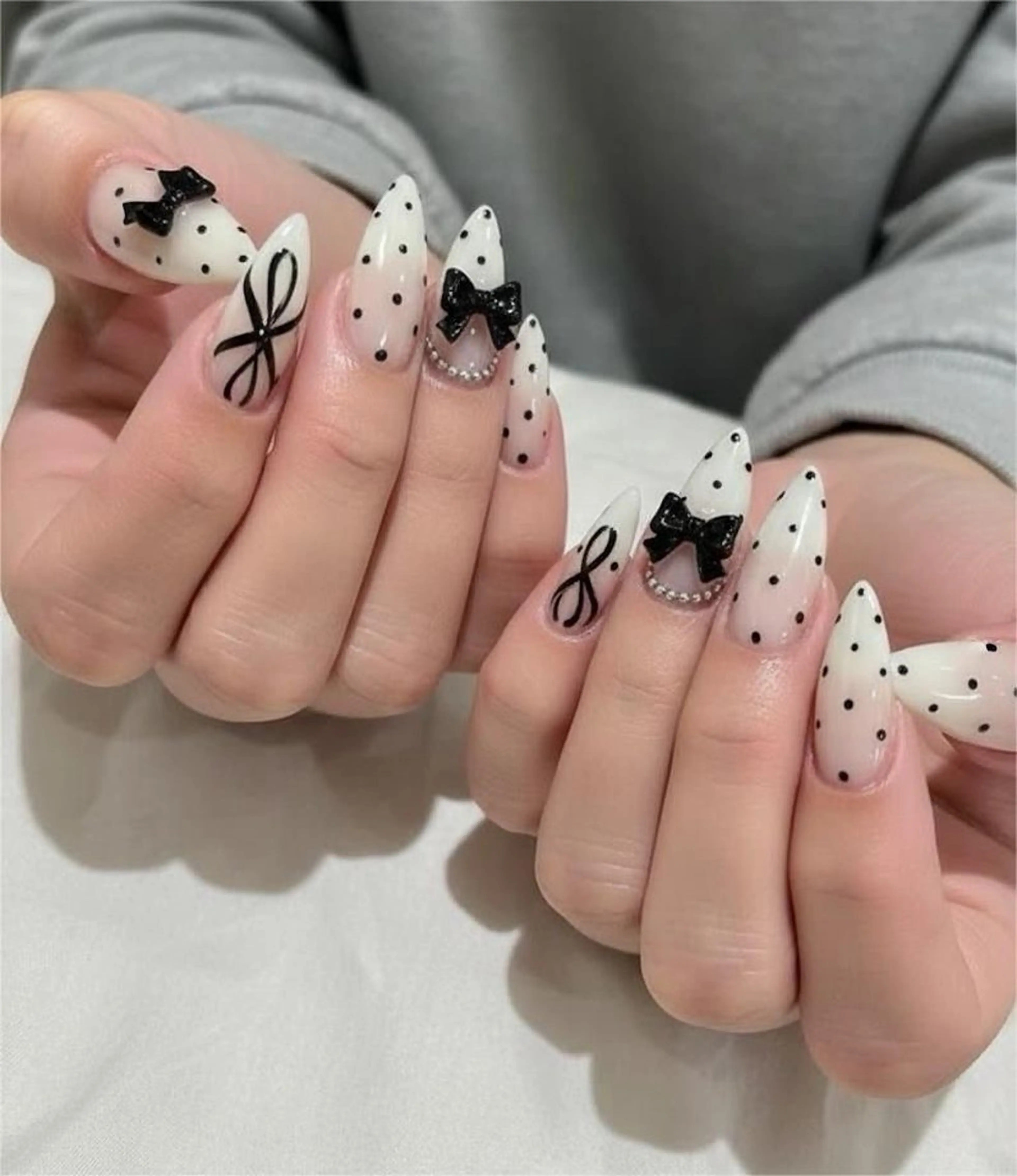 ネイル チークネイル フットネイル フレンチネイル グラデーション 韓国ネイル Yuki nail staffのネイルデザイン