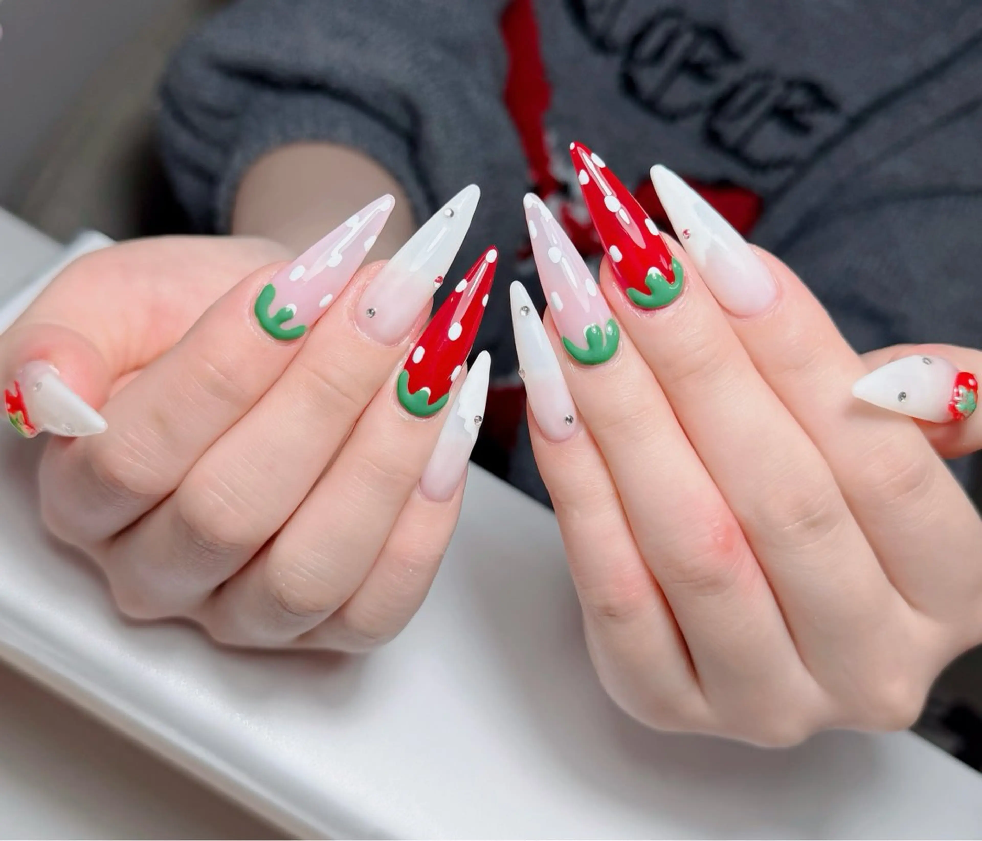 ネイル アートネイル フレンチネイル ジェルネイル 韓国ネイル マグネットネイル ハンドネイル Lenie Nail Okuboのネイルデザイン