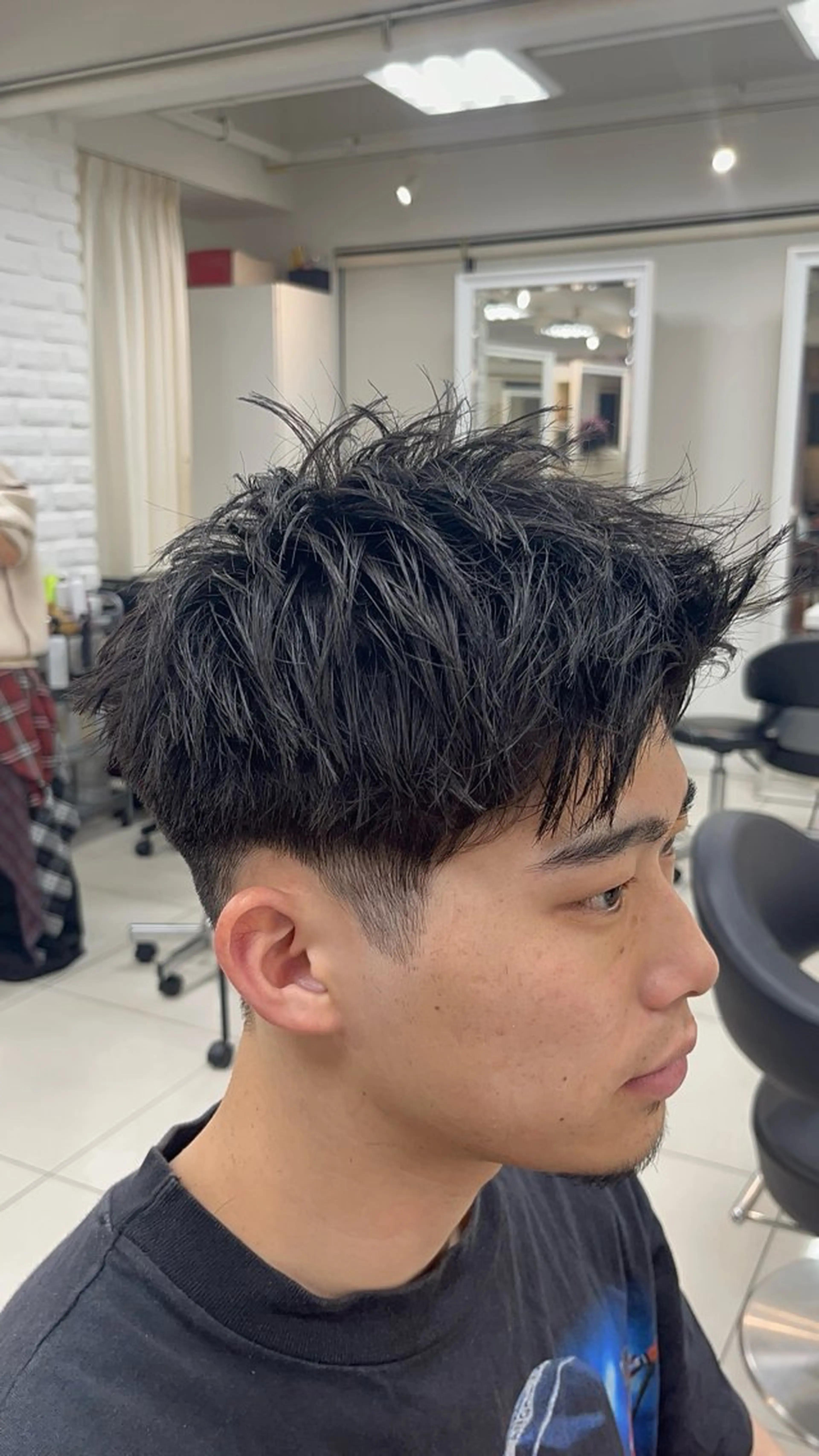 ショート メンズ アップバング スパイキーショート ショートヘア カット トリートメント 縮毛矯正指名No.1 艶カラー/SHIMAのヘアスタイル