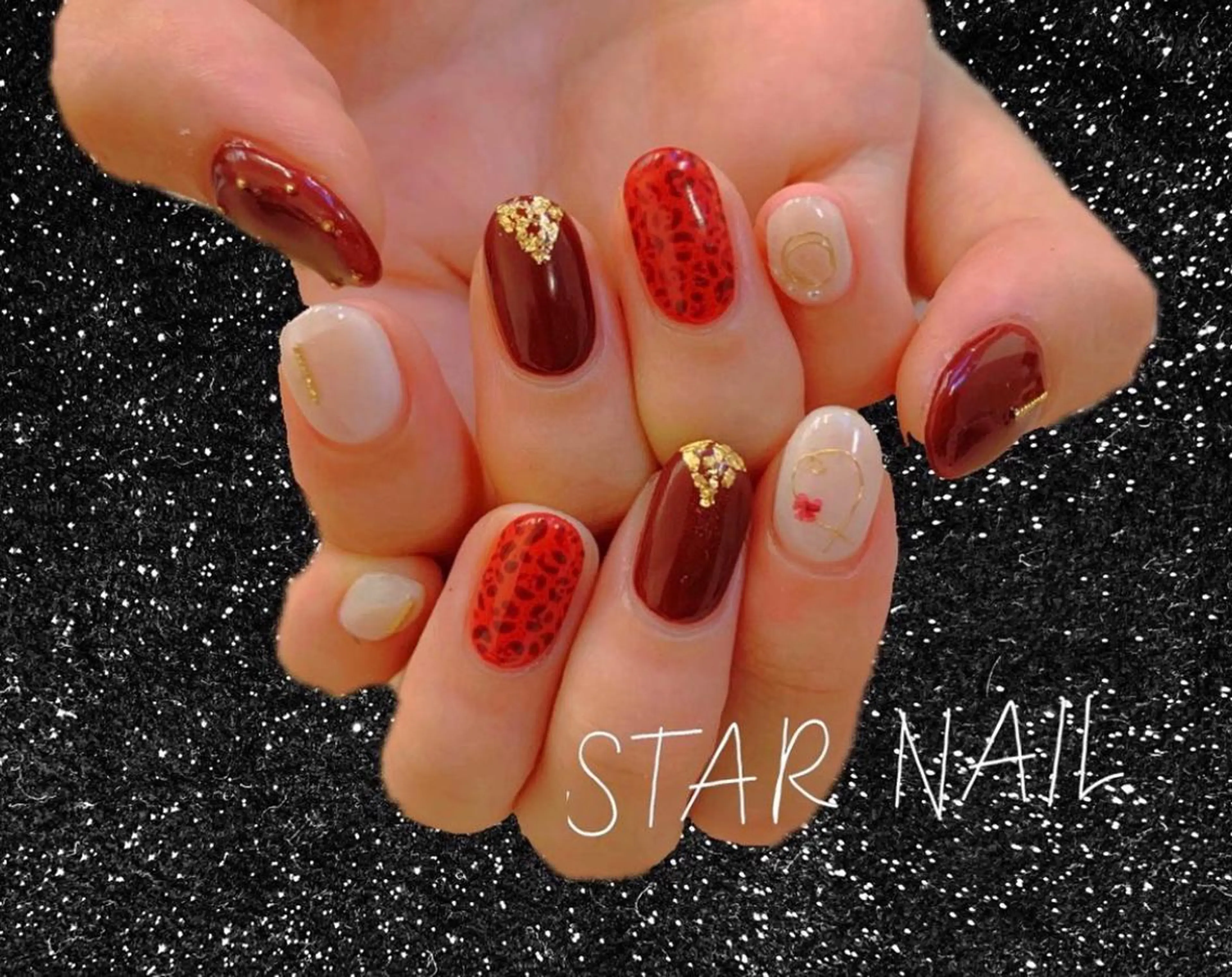 ネイル ボルドー 持ち込み 赤色 ホワイト STAR NAILのネイルデザイン