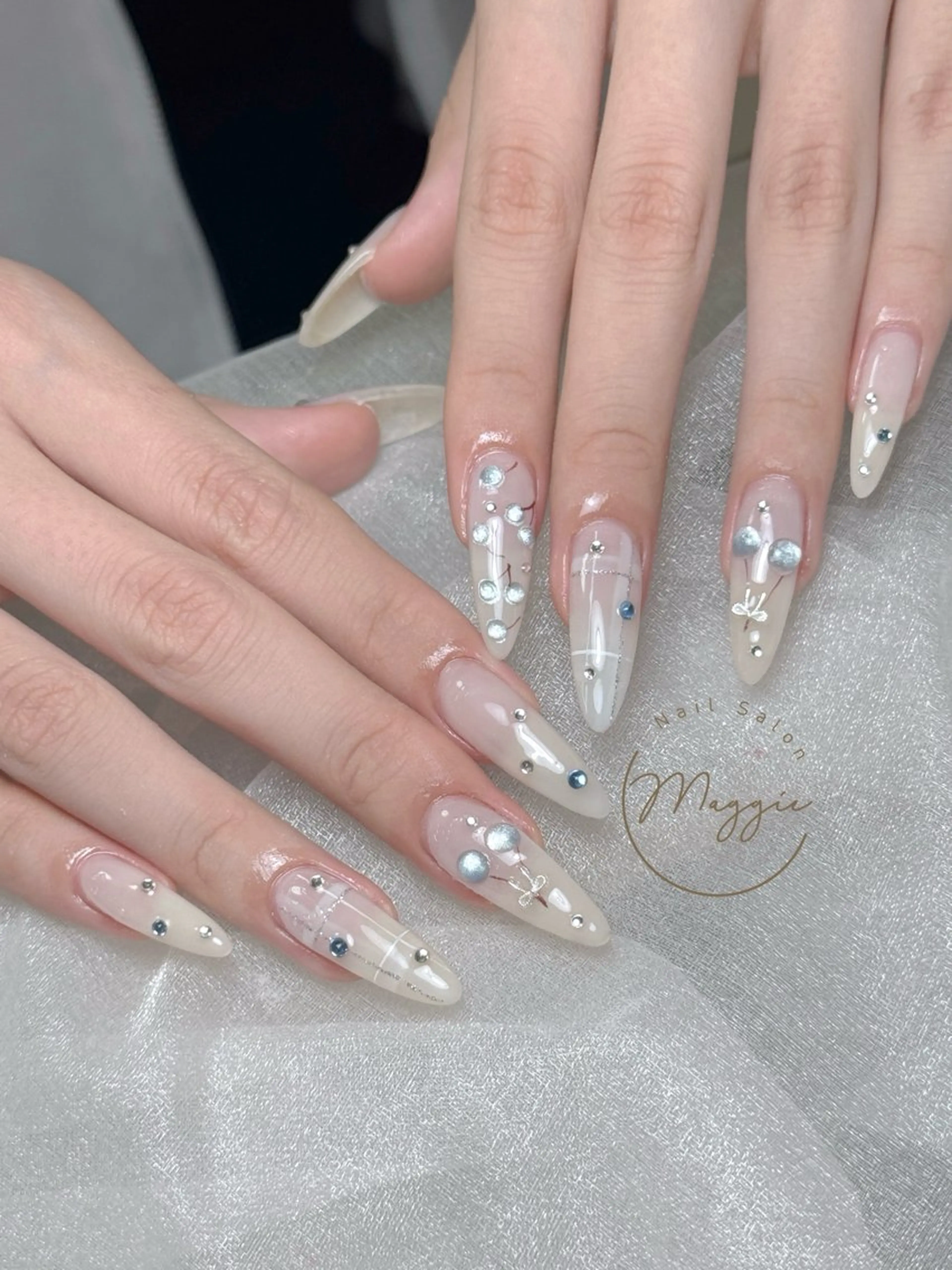 ネイル Maggie Nail🦩のネイルデザイン