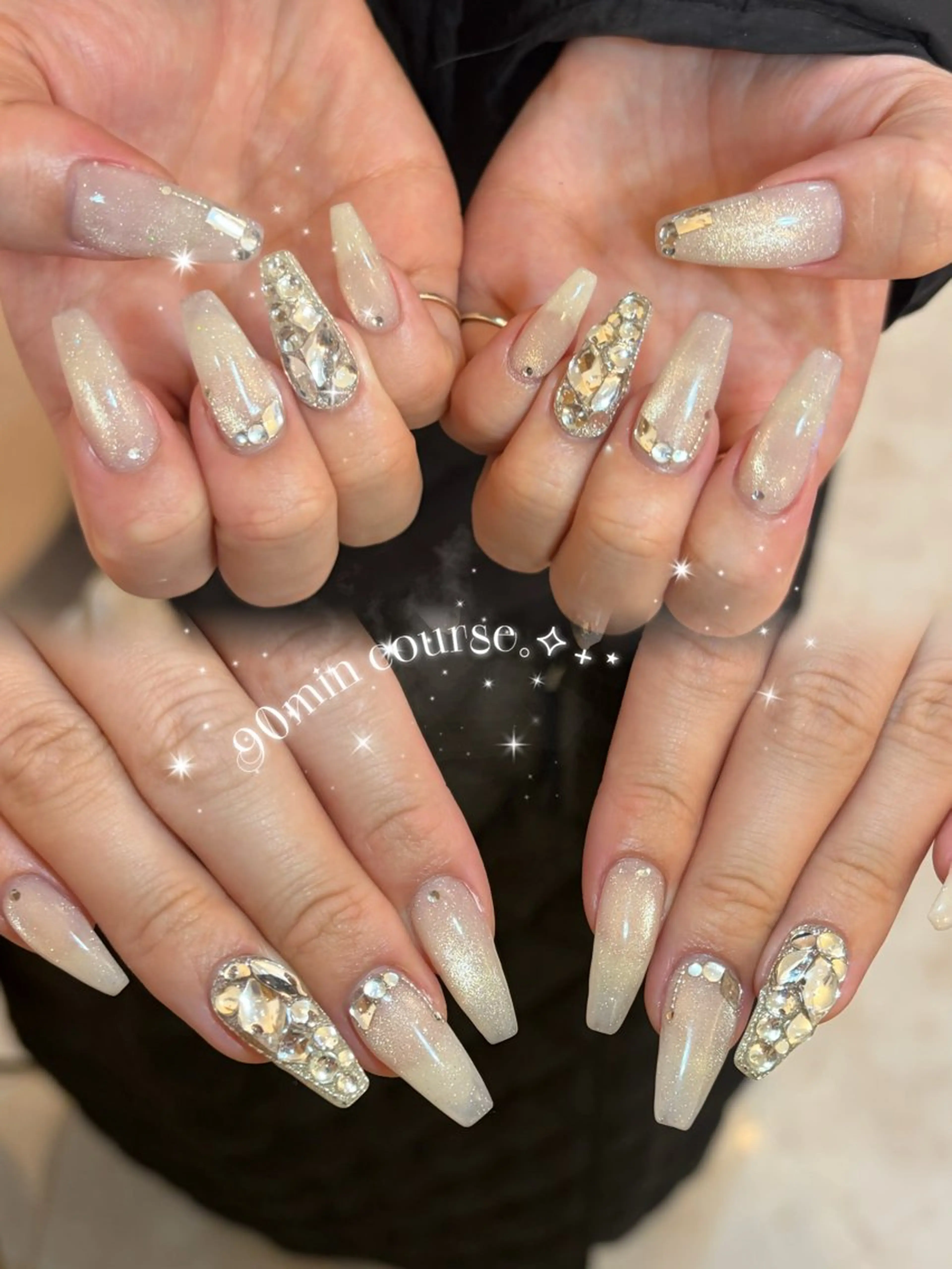 ネイル ハンドネイル ViViA momokaのネイルデザイン