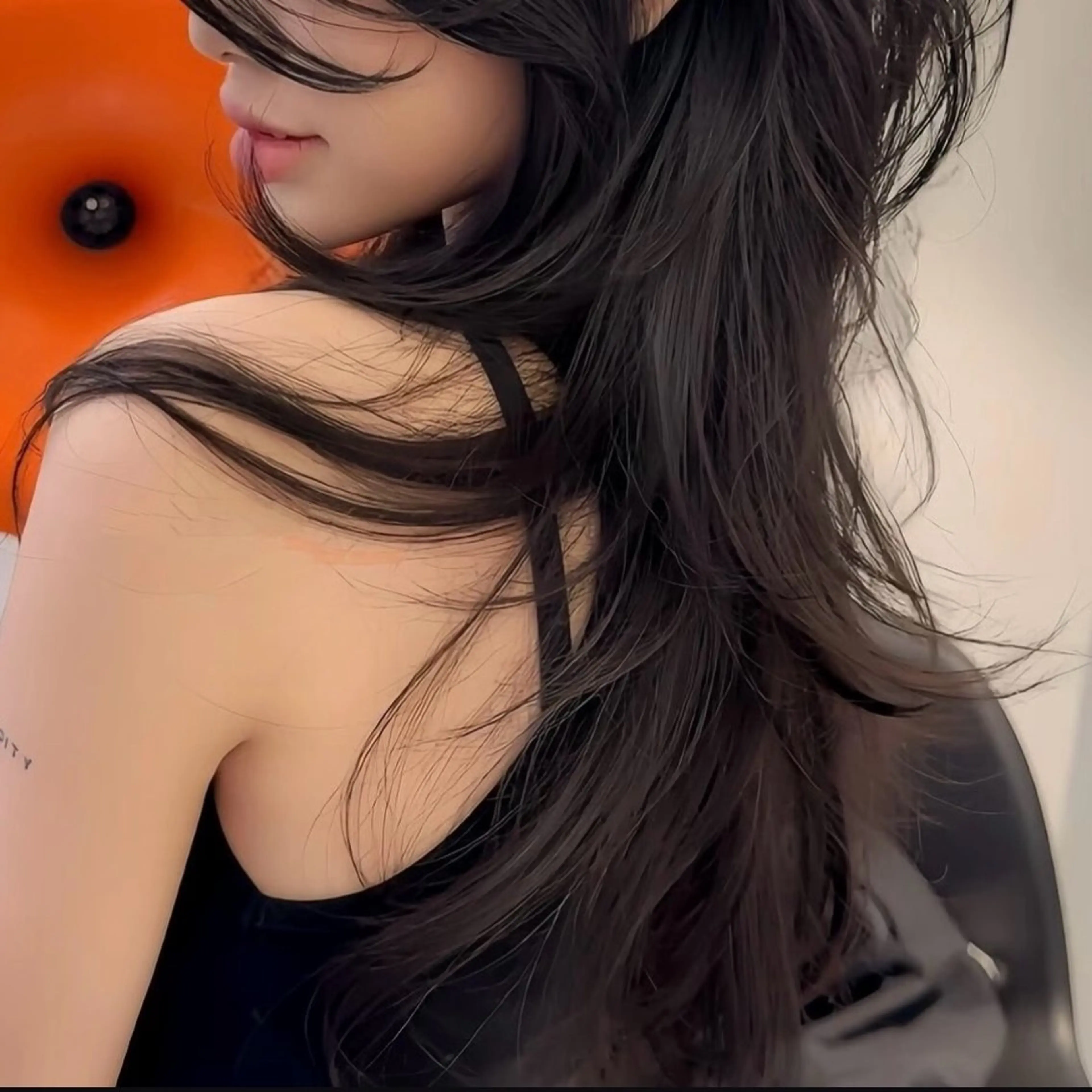 ロング カット ヘアカラー トリートメント ヘアセット armony (明治神宮前店)所属・☪︎レイヤー/ウルフ /ハッシュ☪︎ にこのヘアスタイル