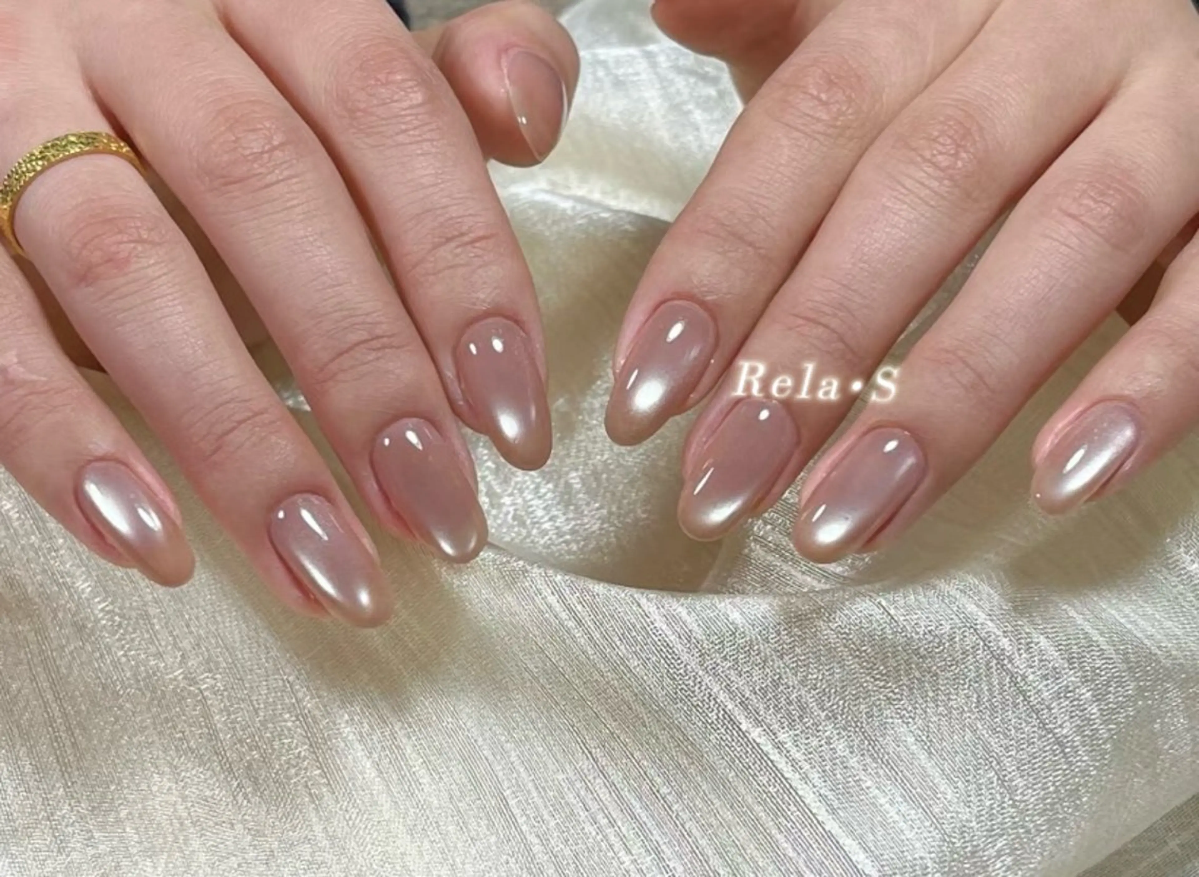 ネイル オーロラネイル 長さ出し フレンチネイル ジェルネイル ガラスフレンチ ハンドネイル Rela・S NAILのネイルデザイン