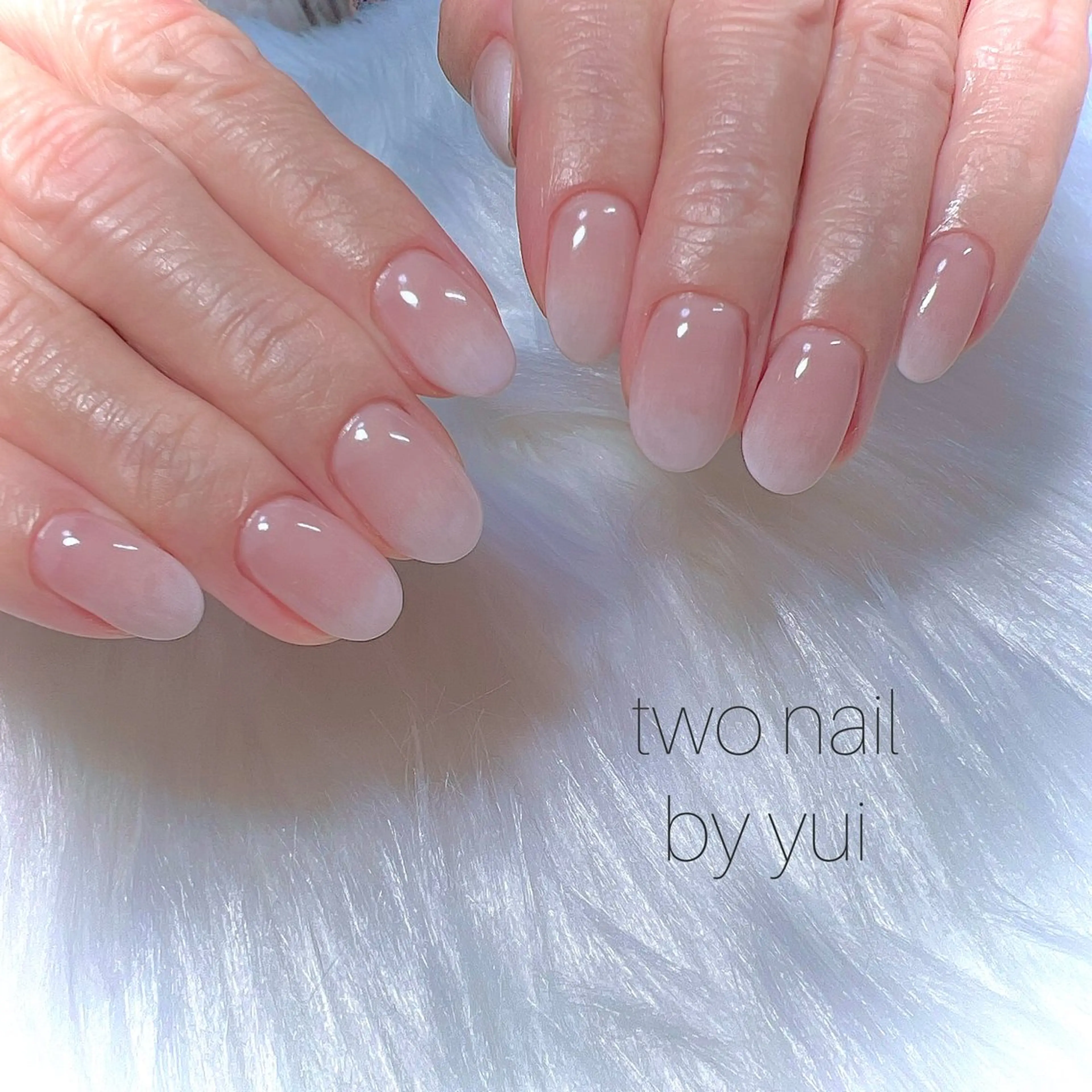 ネイル アートネイル ブラウン ネイルチップ ホワイト ハンドネイル two nailのネイルデザイン