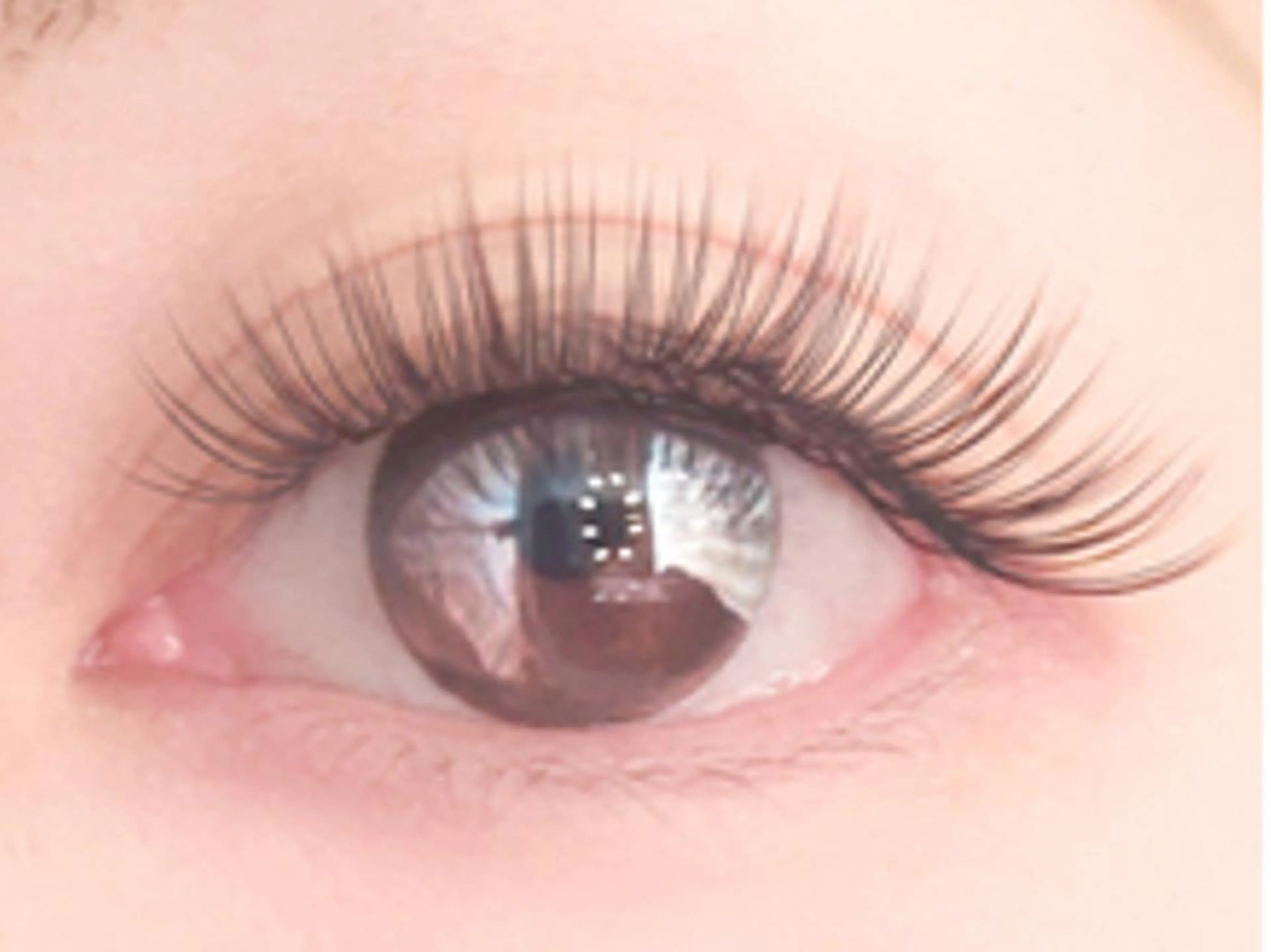 マツエク・マツパ beauty salon　Atora所属・大賀 海夕の眉毛・アイブロウイメージ