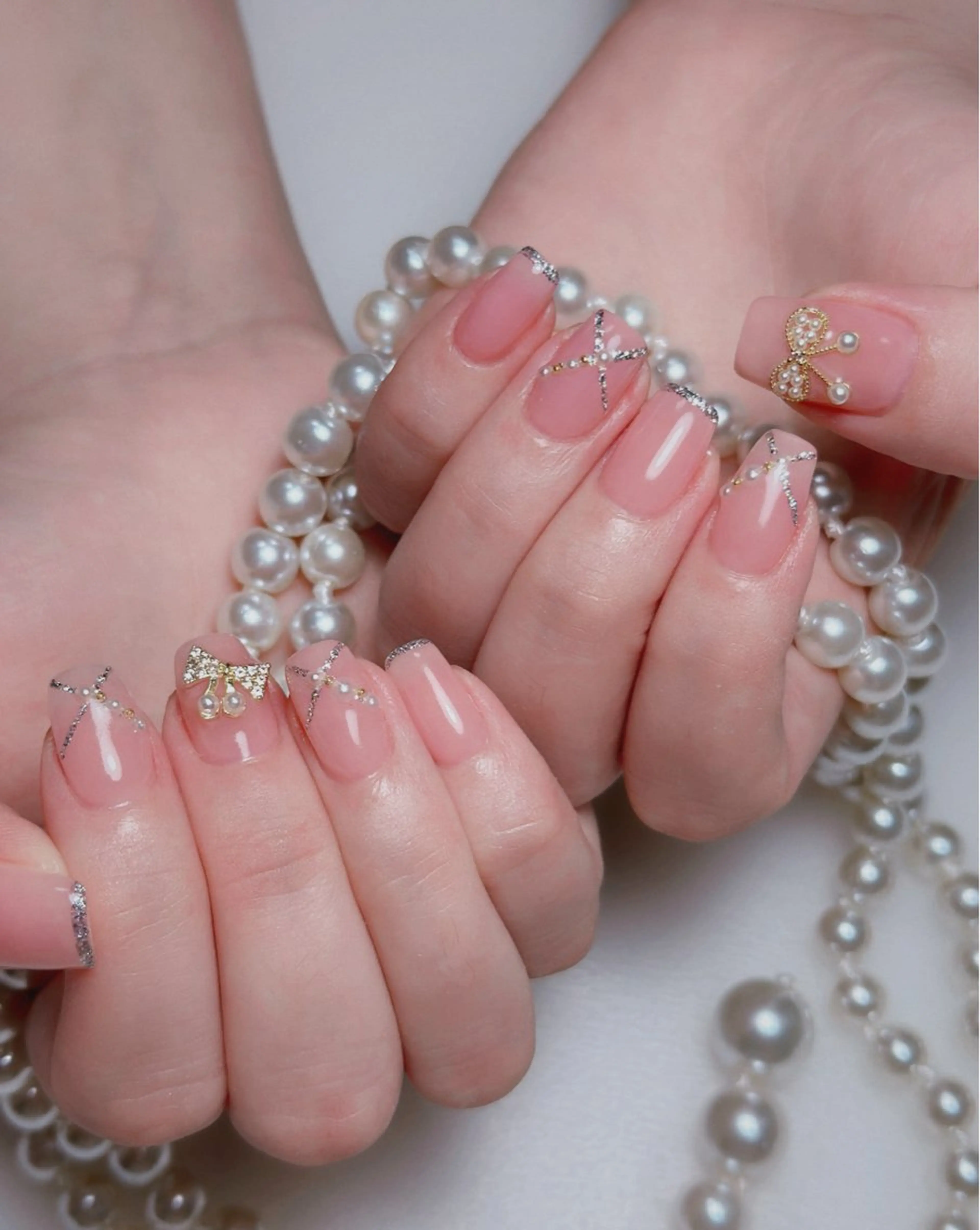 💓ジェルオフ無料💓持ち込みBコース➕ストーンつけ放題持ち込みアート6本やり放題➕他の4本はワンカラーの写真