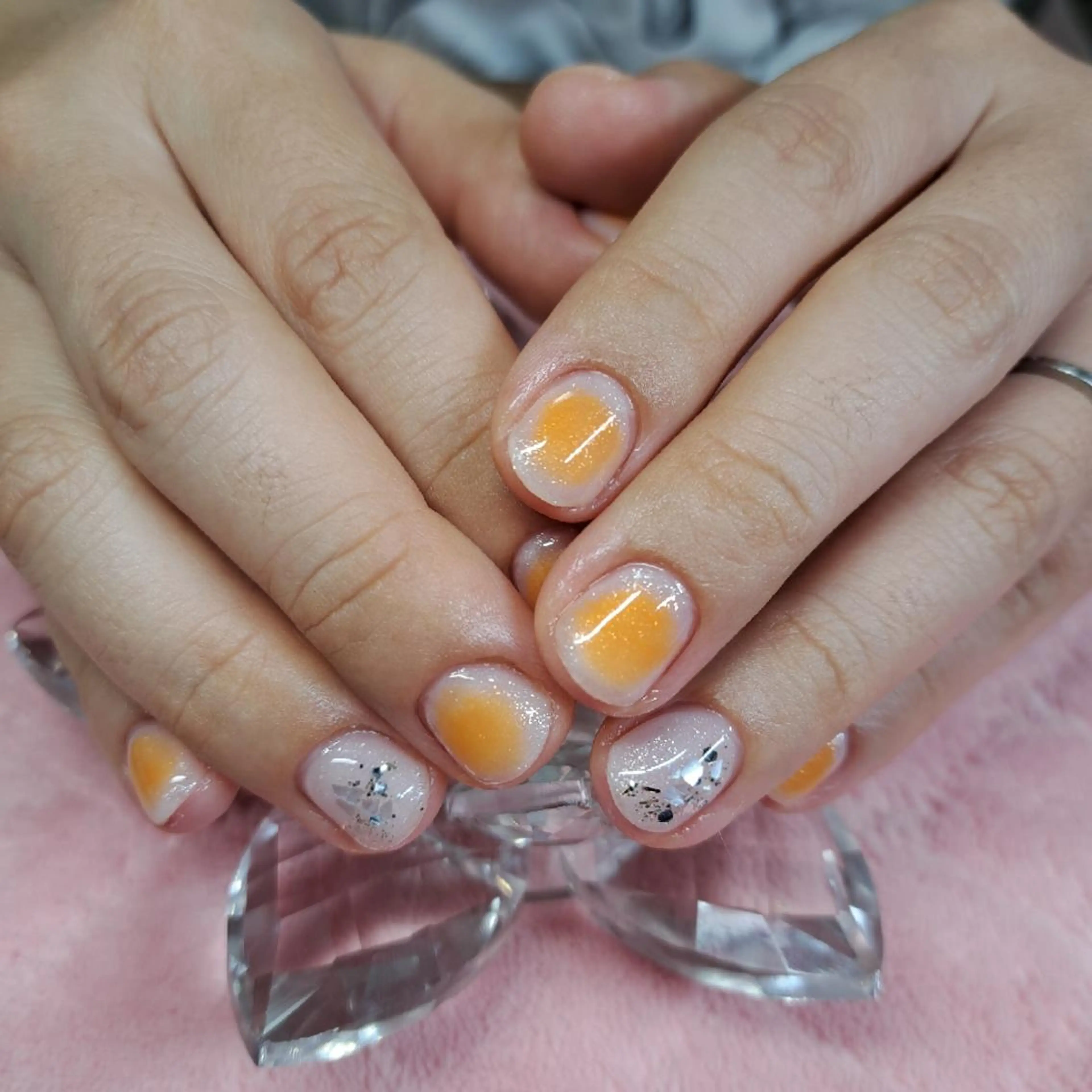 ネイル チークネイル オレンジ HAYASHI  Nのネイルデザイン