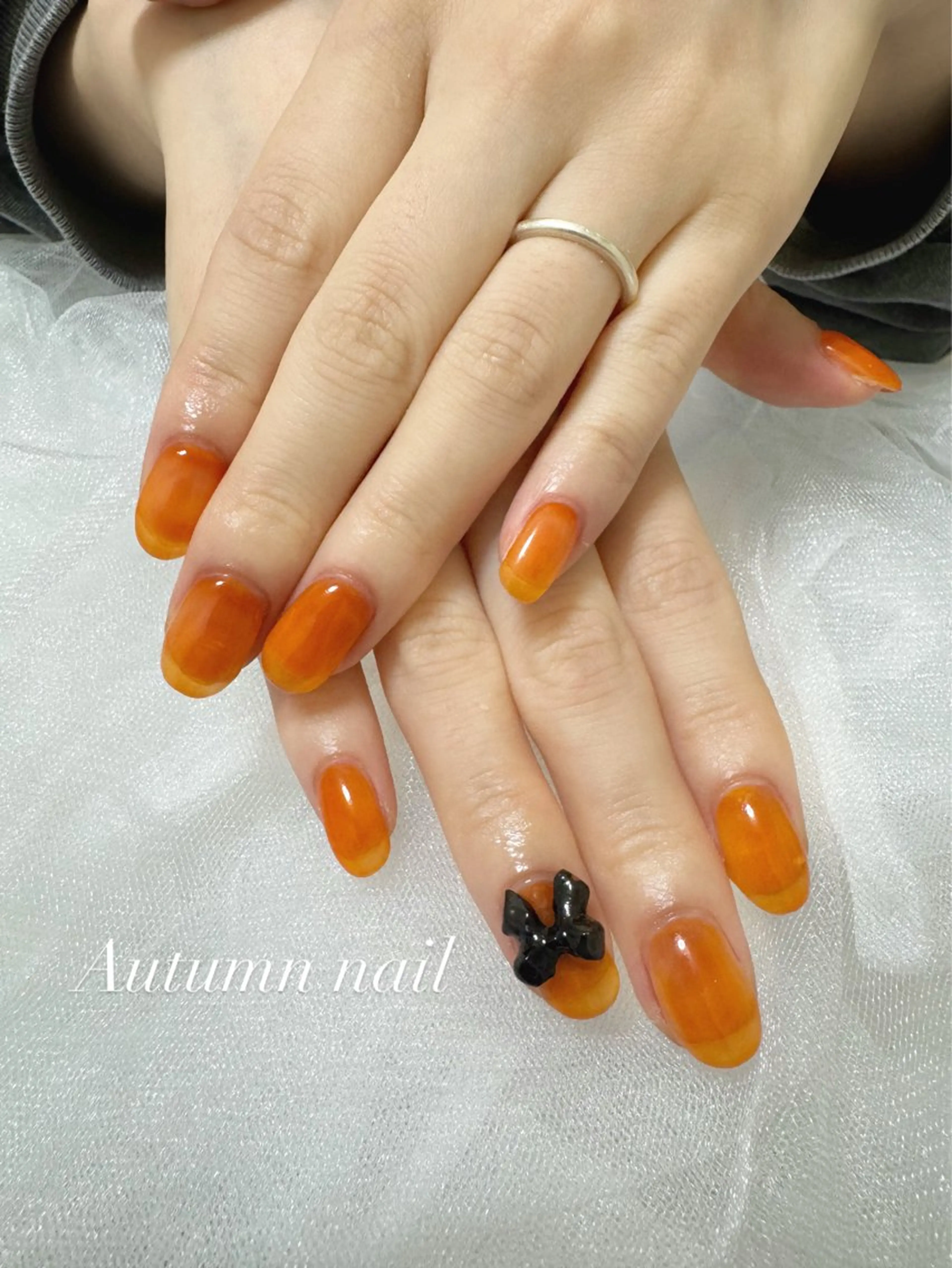 ネイル ハロウィン ワンカラーネイル リボン Stella不動前 伊知喜（いちき）のネイルデザイン