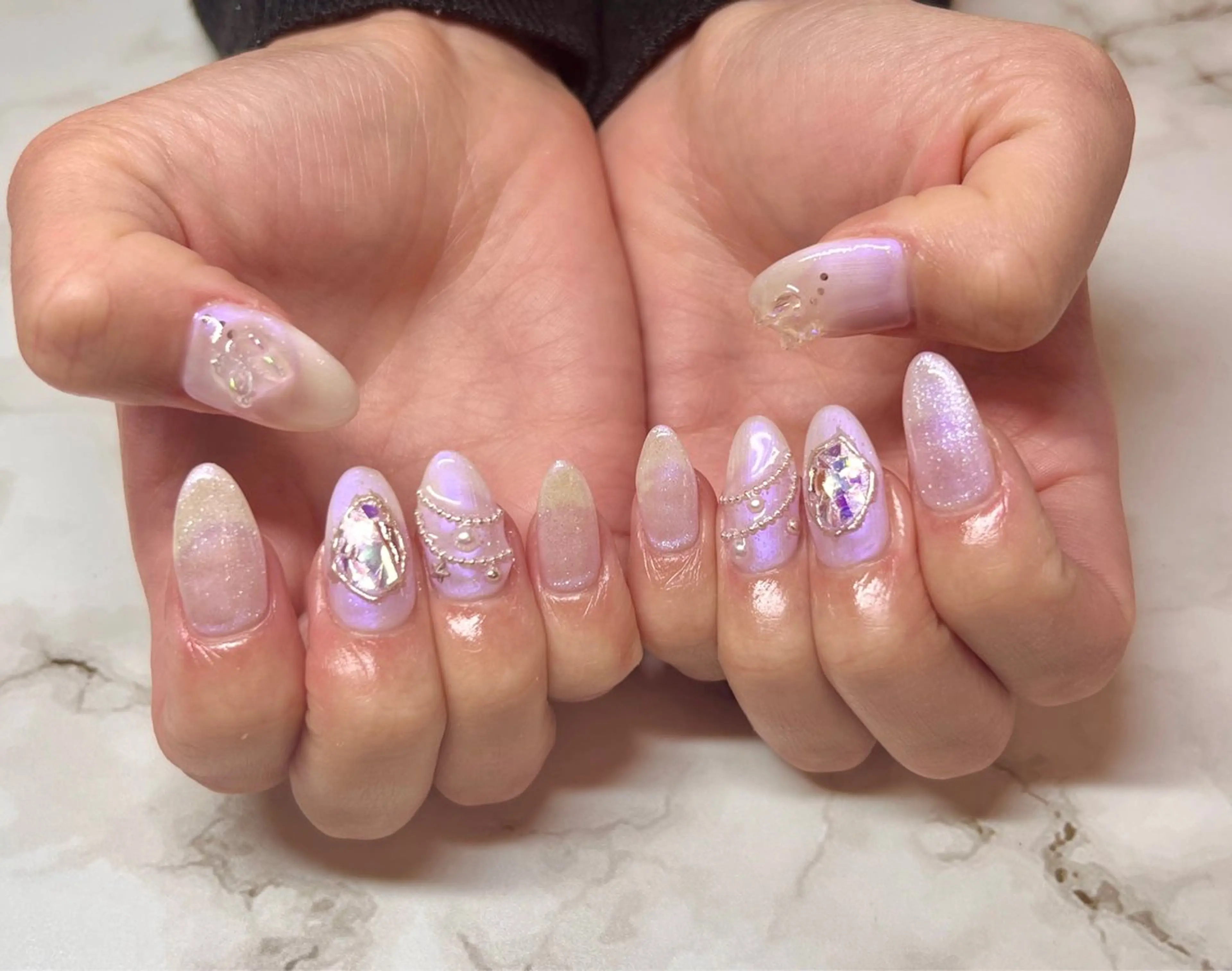 ネイル キラキラネイル 持ち込み いちじゅう あおいのネイルデザイン