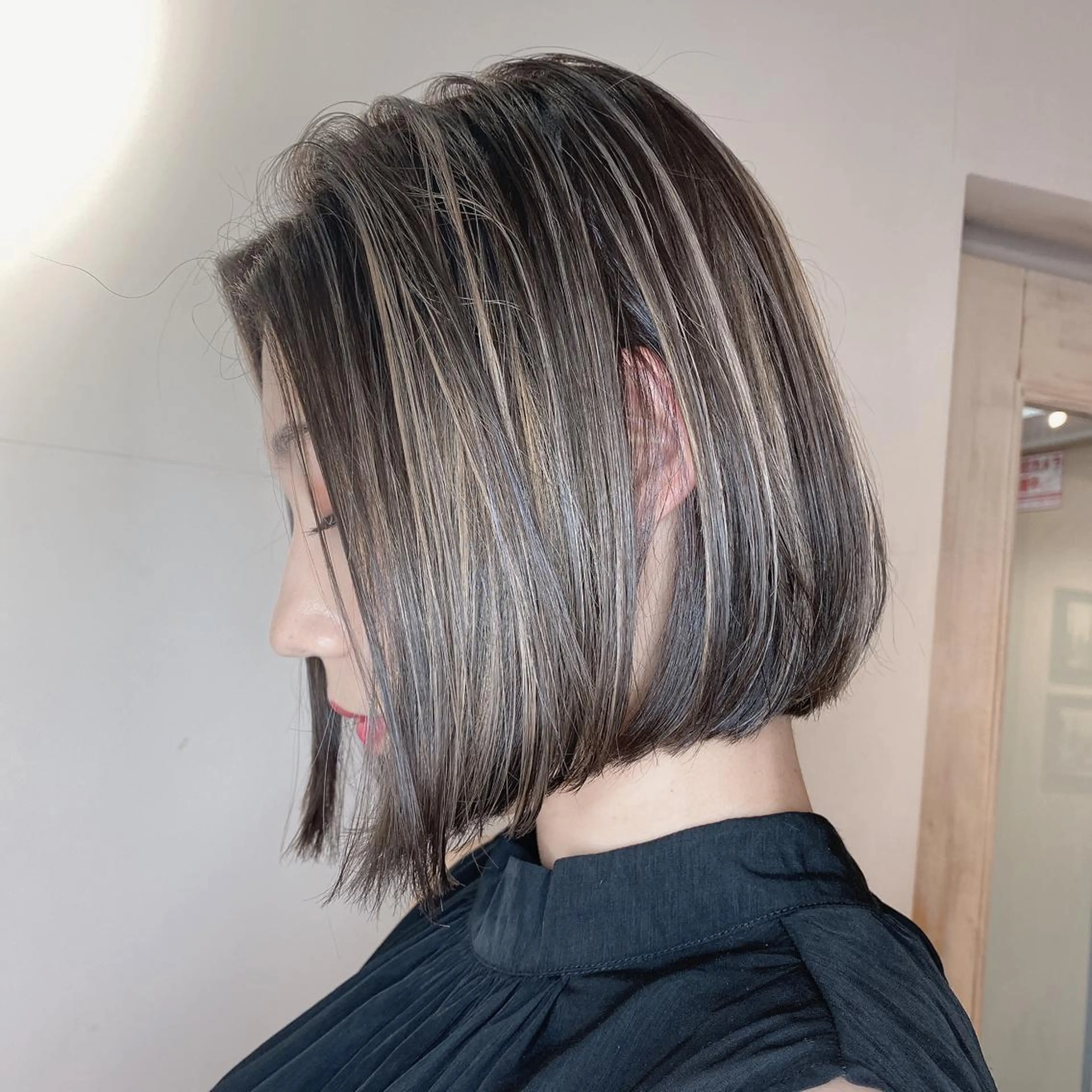 ショート カラー 髪質改善×矯正🫧 韓国ヘアasamiのヘアスタイル