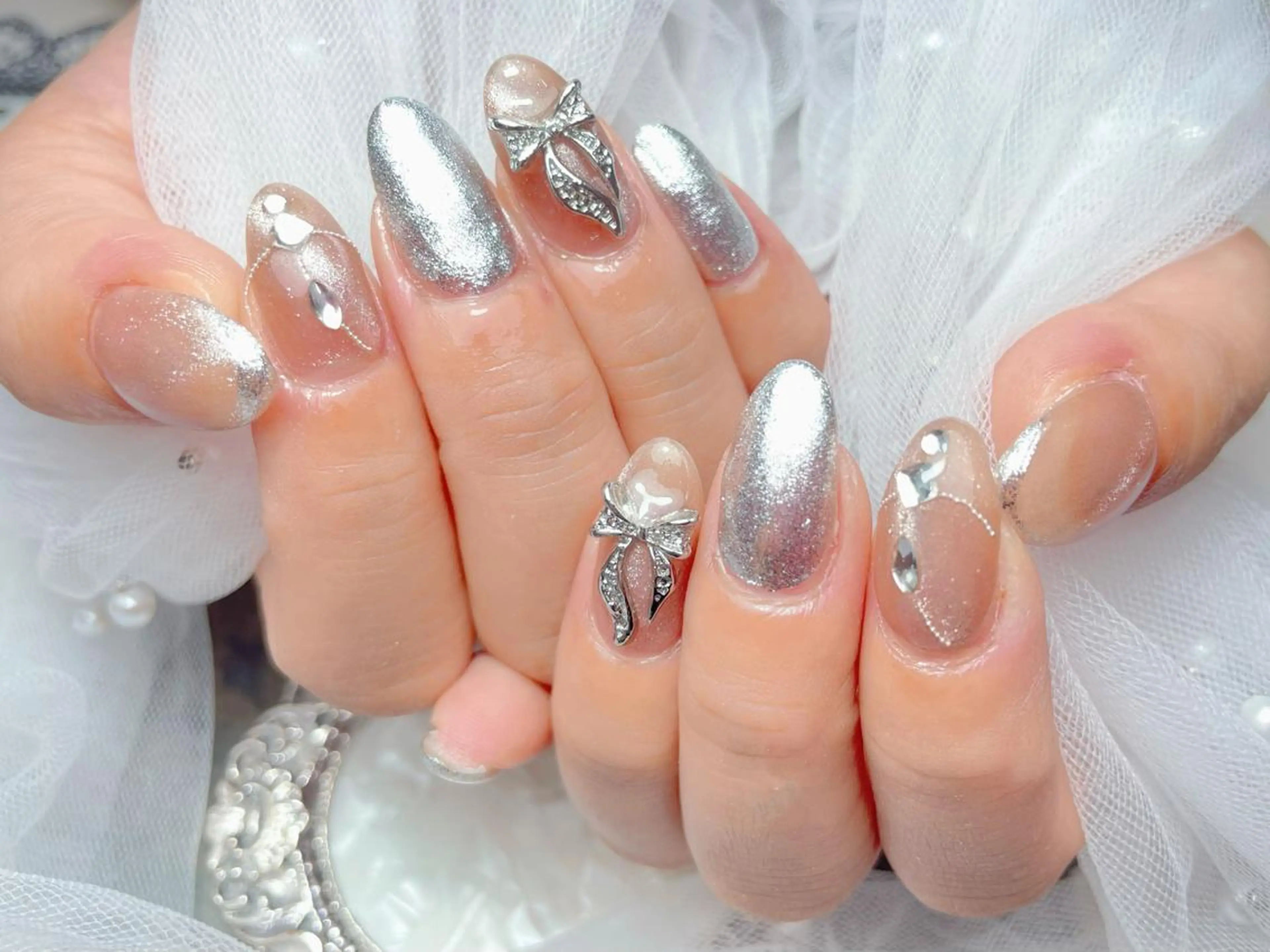 ネイル マジックミラー所属・マジック ミラーのネイルデザイン