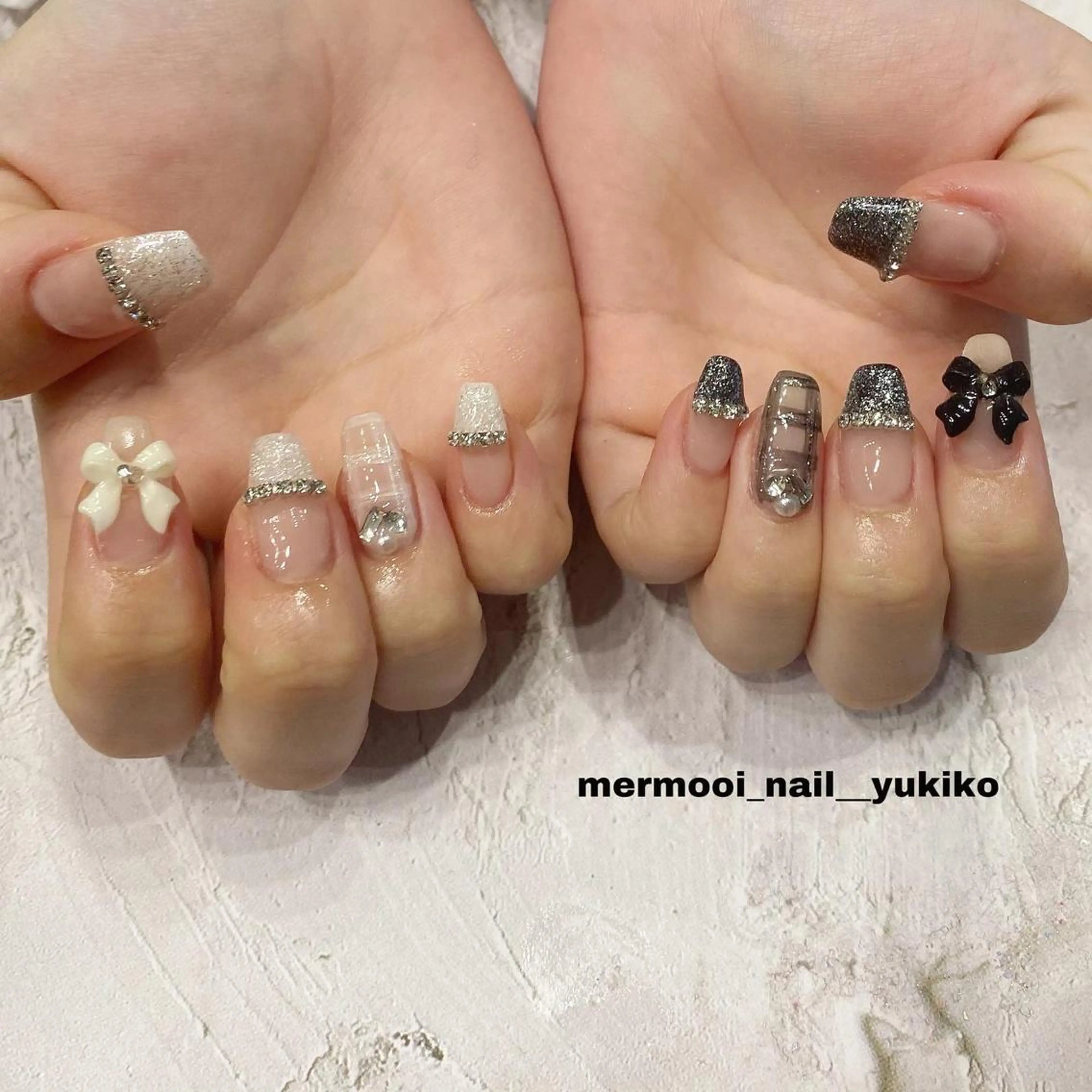 ネイル フレンチネイル ガーリー 韓国ネイル リボン ストーンネイル ハンドネイル melumooi nailのネイルデザイン