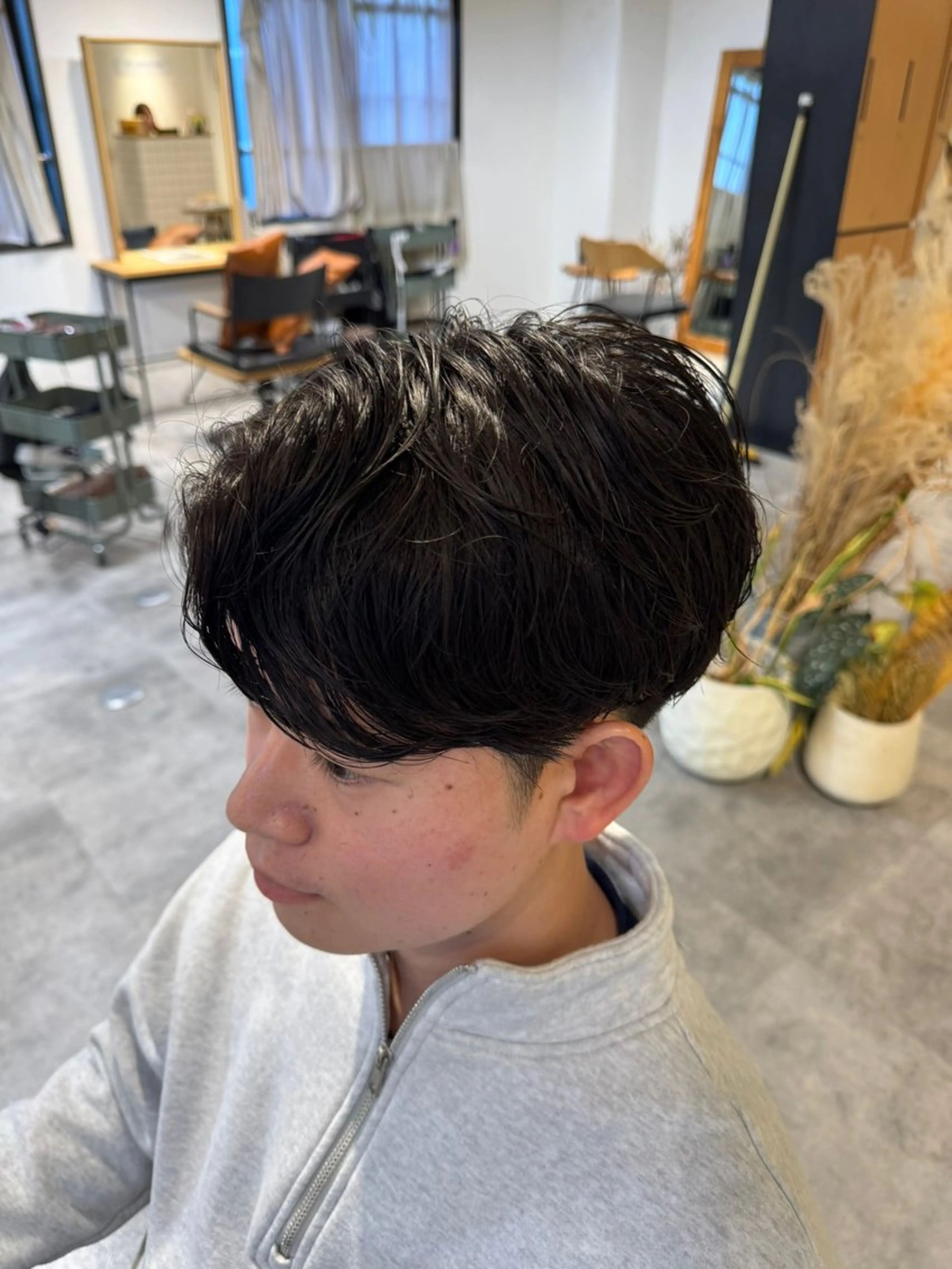 メンズカット+ニュアンスパーマ+眉カット+炭酸ケアの写真