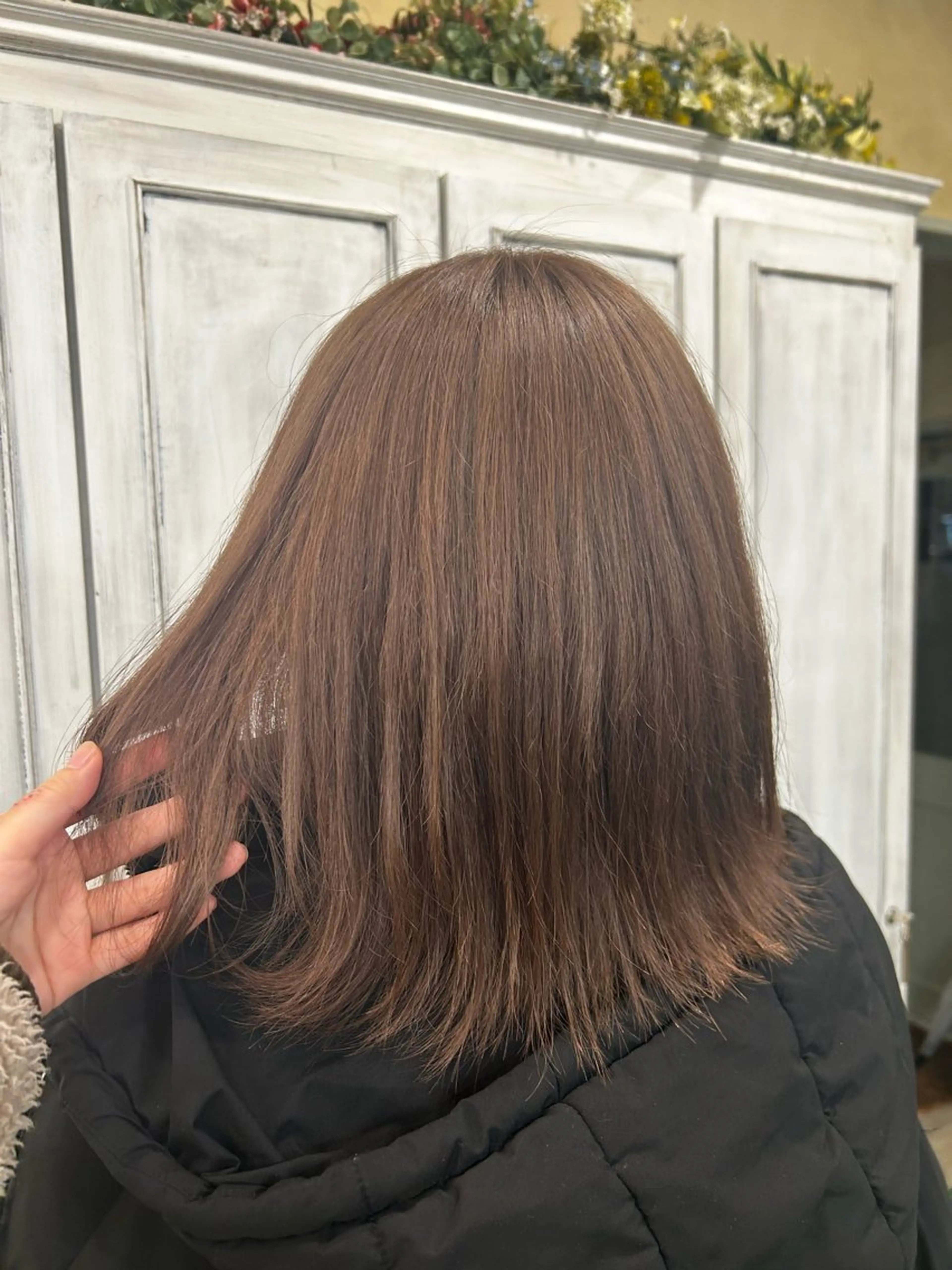 ミディアム カラー ヘアカラー アオバ / ハイトーンカラーのヘアスタイル