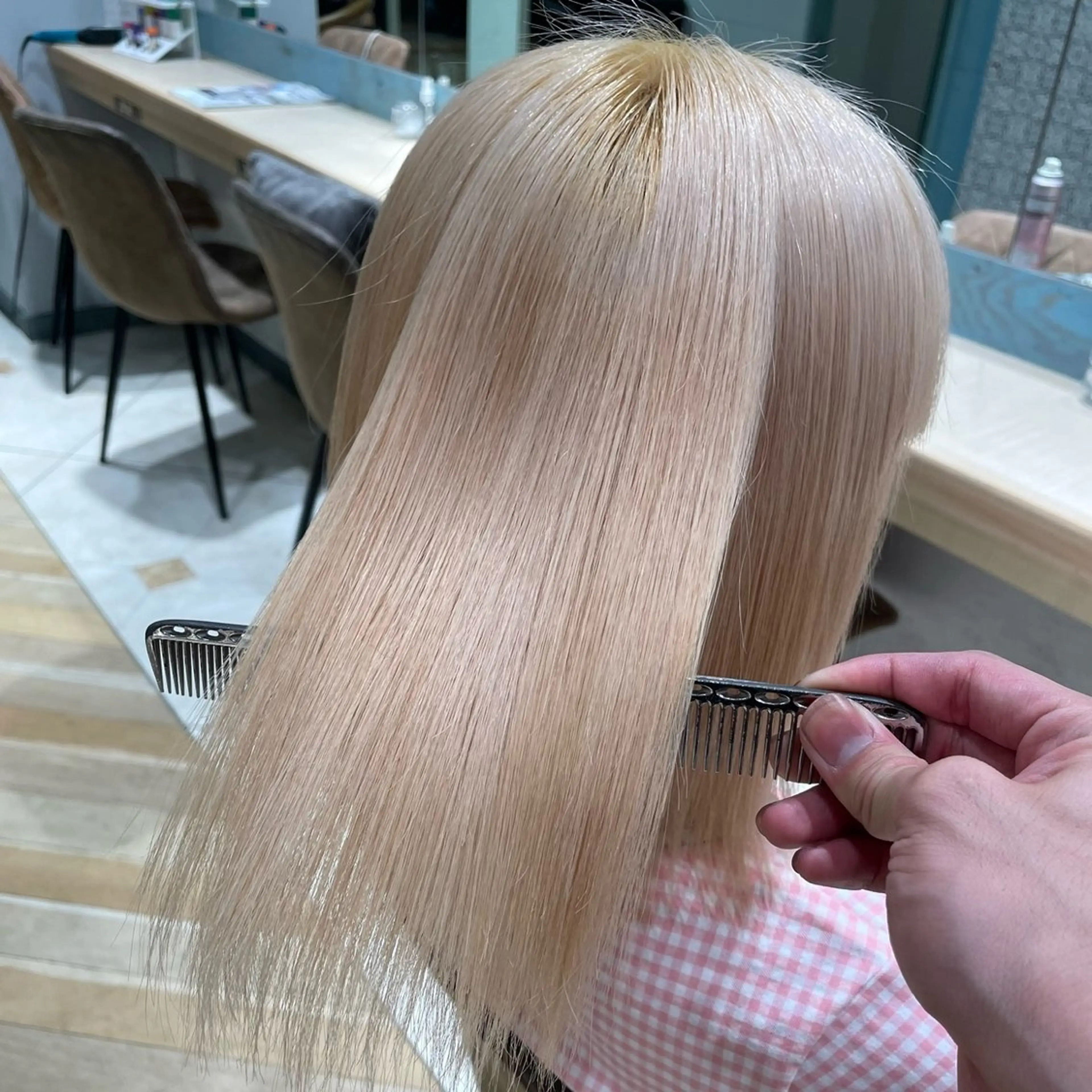 ミディアム カラー ハイトーンカラー 🥇KEN /レイヤー/カラーのヘアスタイル