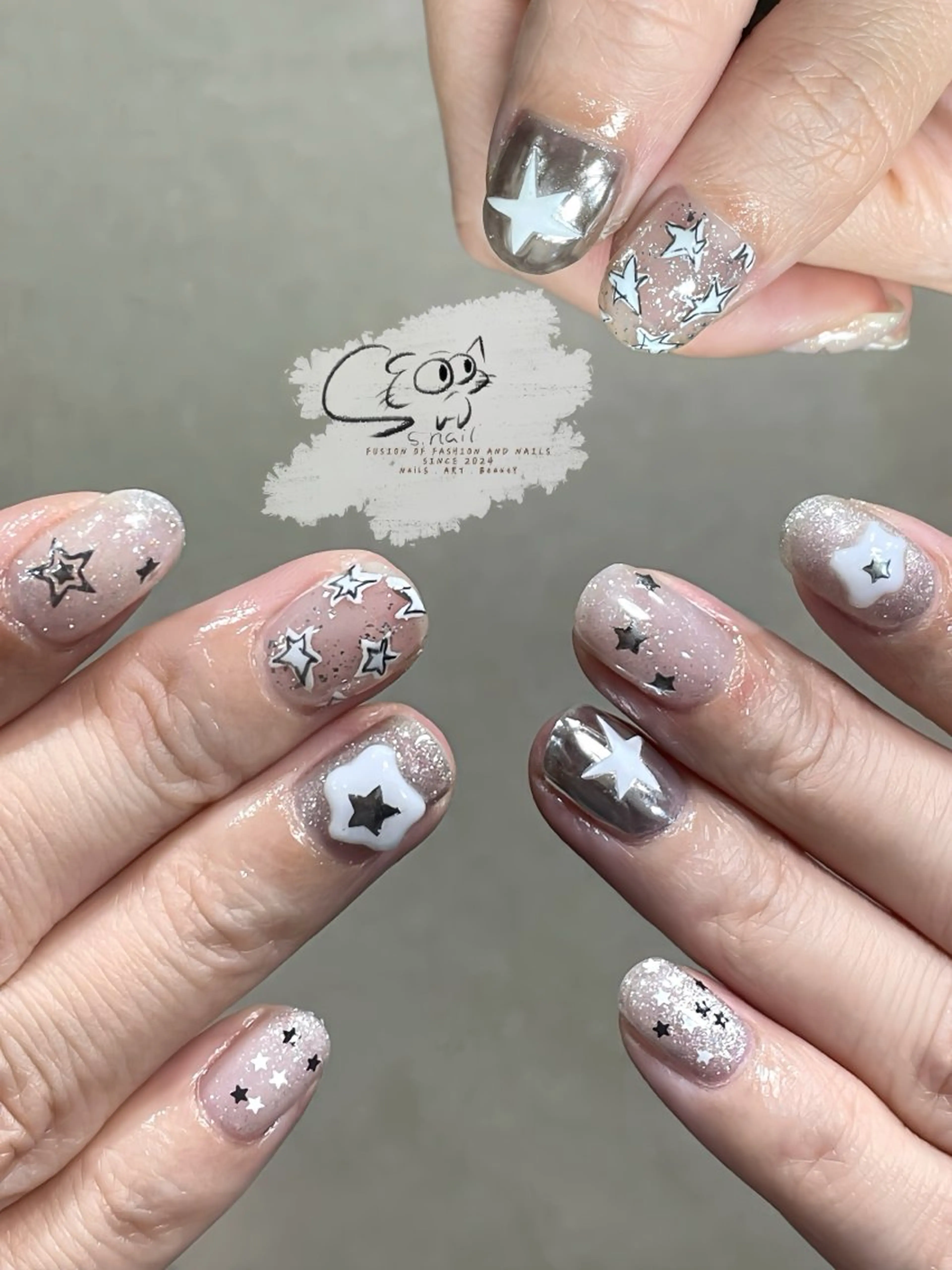 ネイル フレンチネイル ジェルネイル キラキラネイル ラメ(グリッター) マグネットネイル S.nail _のネイルデザイン