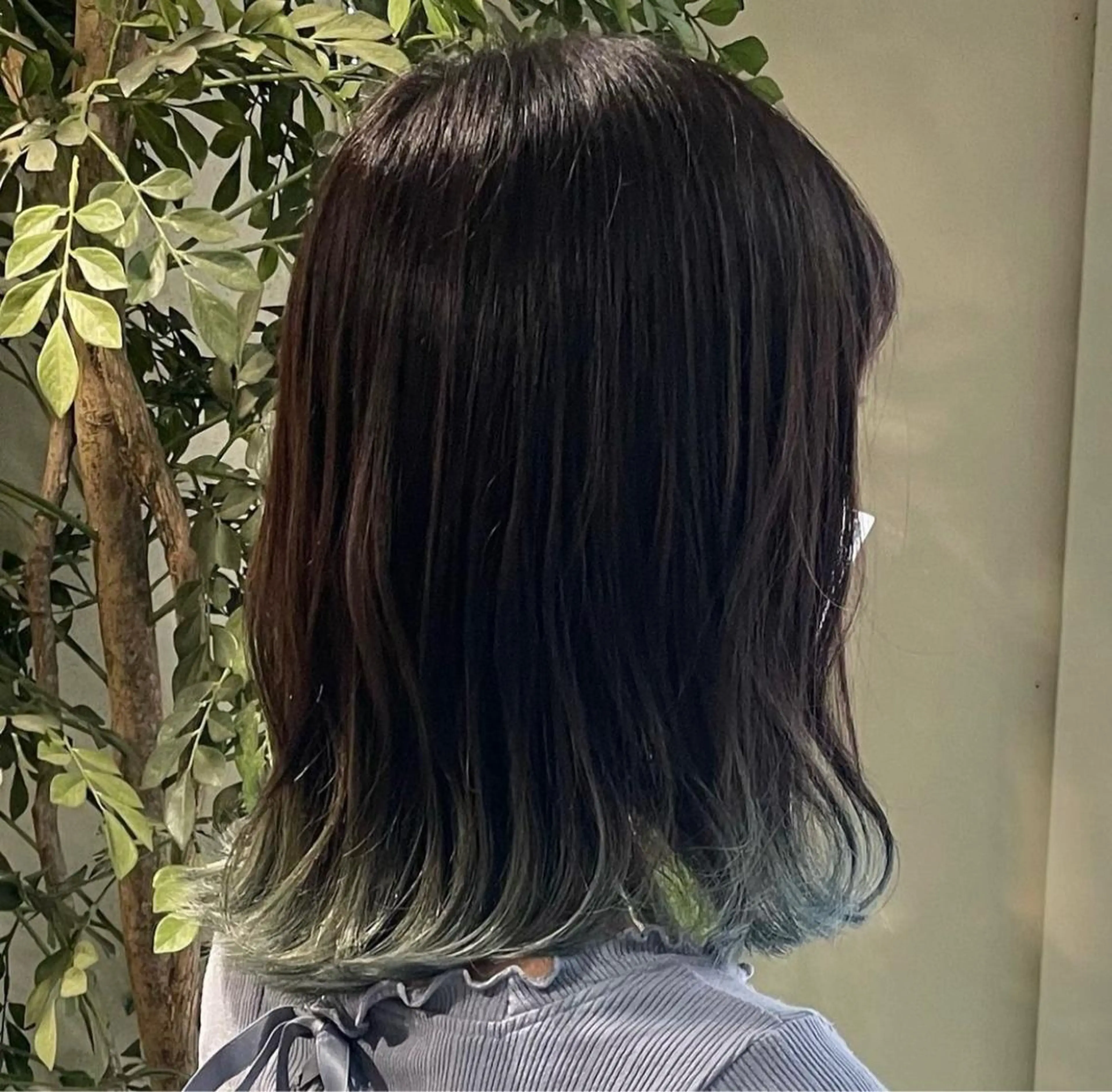 ミディアム カラー アディクシーカラー ブリーチ ブルーカラー エドルカラー グラデーションカラー ヘアカラー 髪質改善ヘアケア 艶髪特化/上田のヘアスタイル