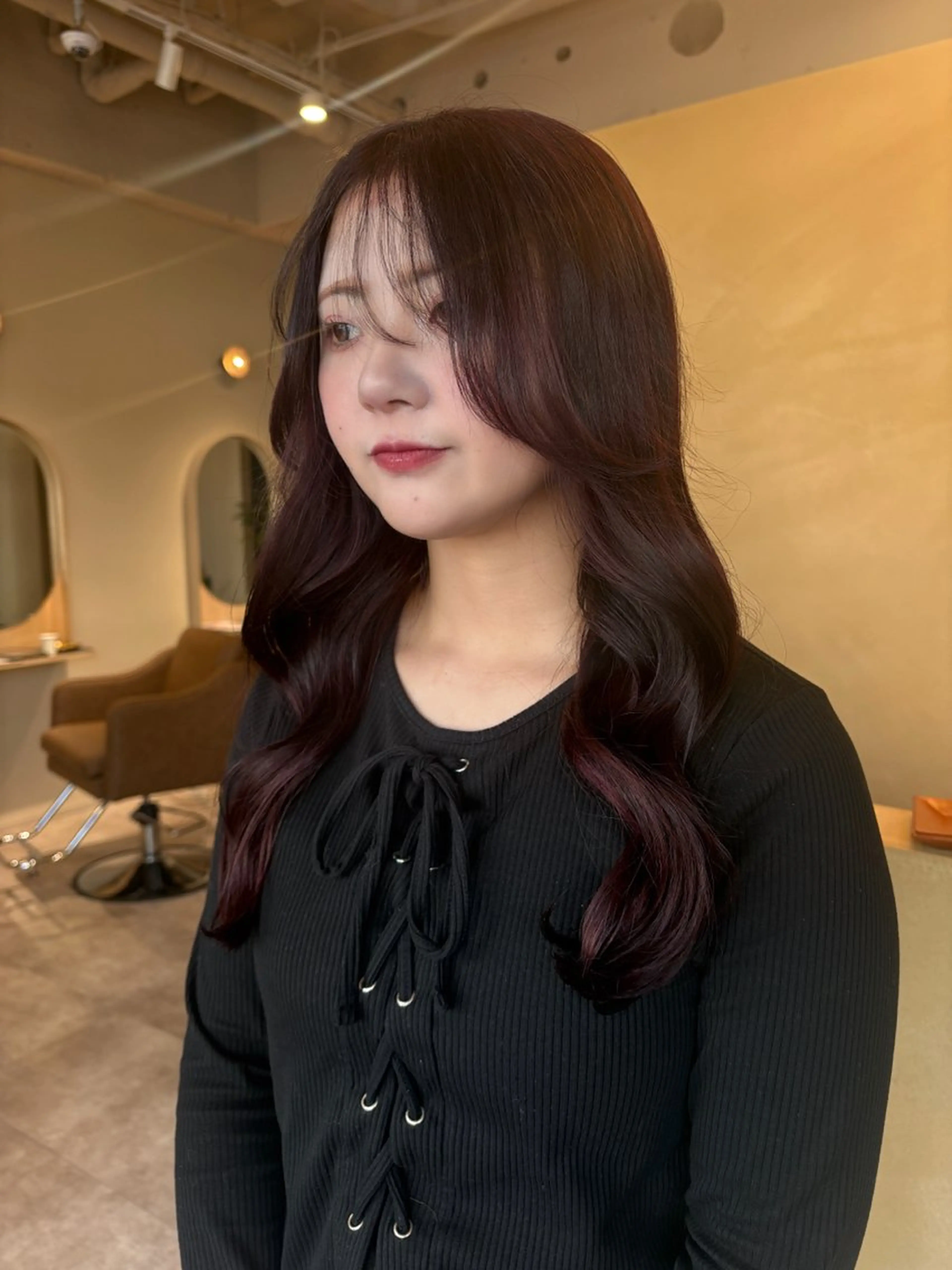 ロング 西田 朋華のヘアスタイル
