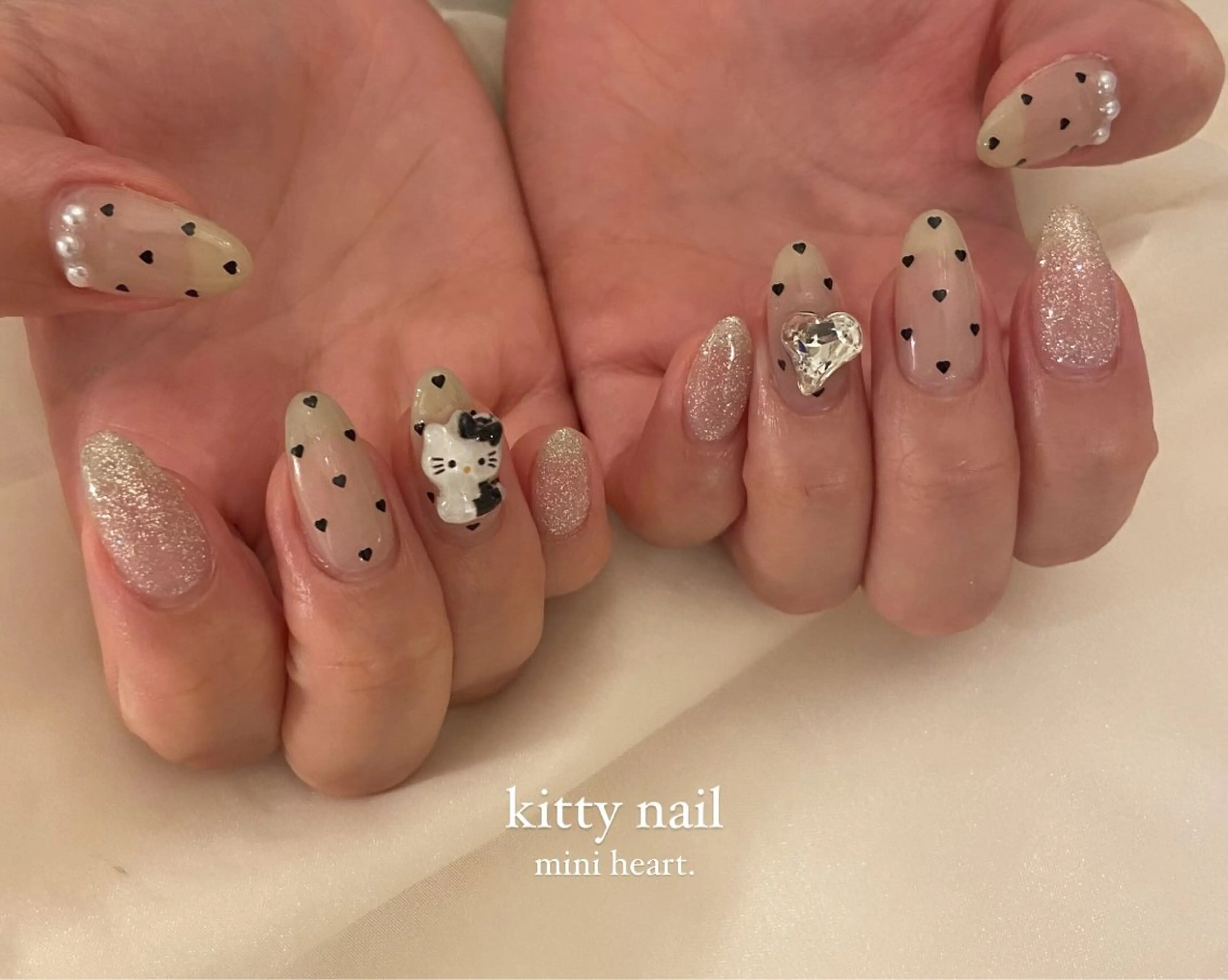 ネイル Luneil VIP Deskのネイルデザイン