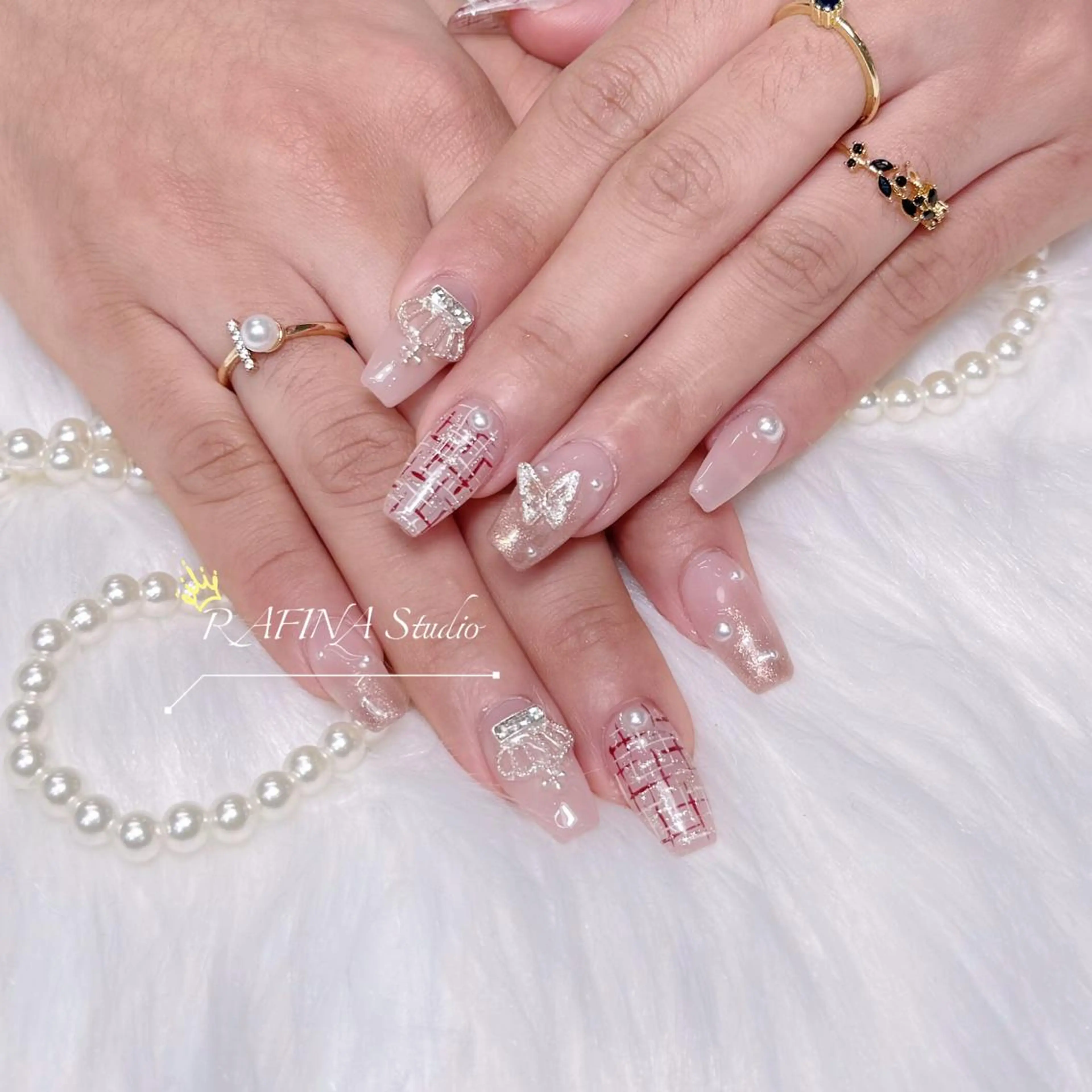 ネイル 桃香 Minaのネイルデザイン