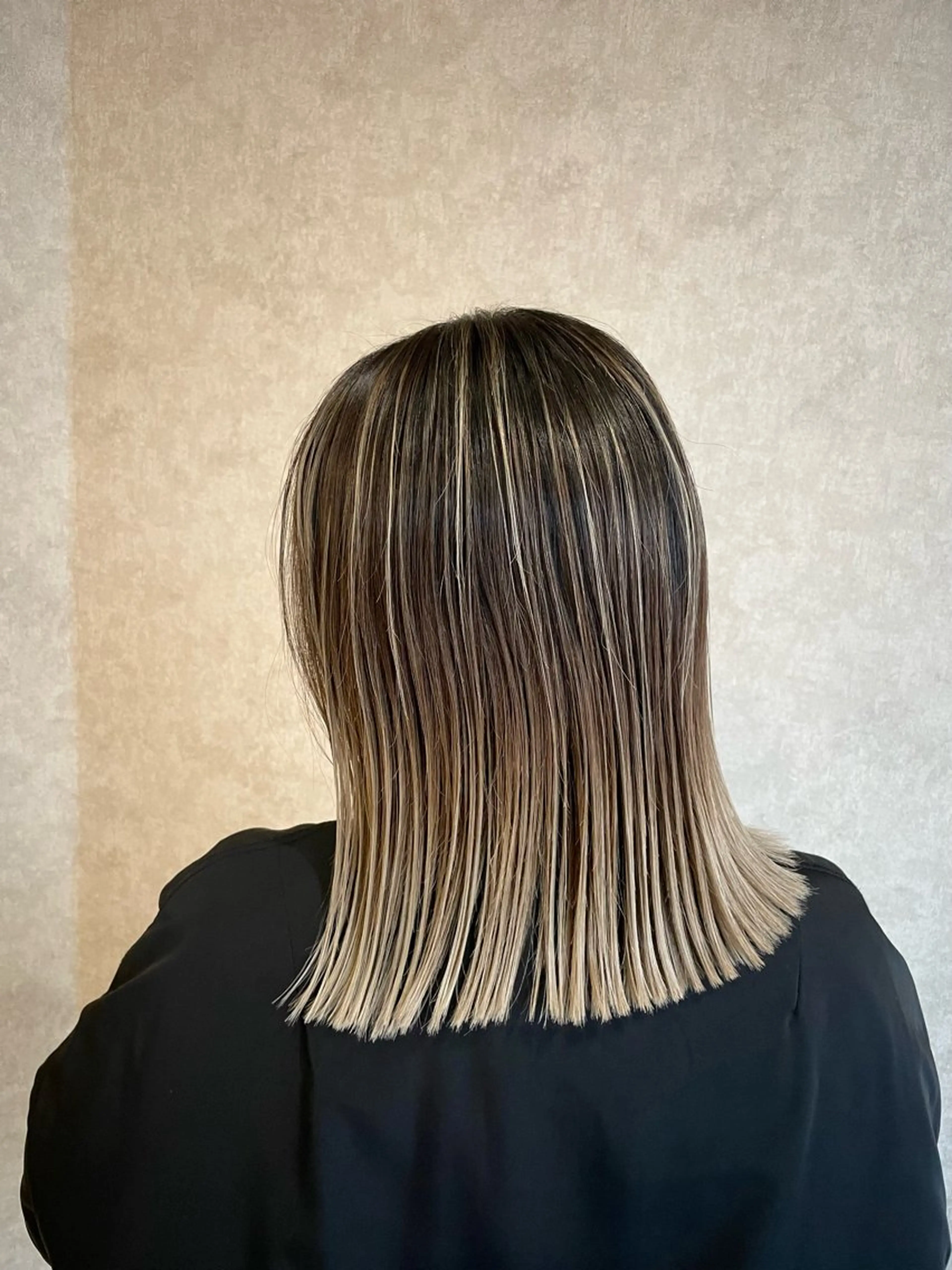 ミディアム カラー バレイヤージュ レイヤーカット バレイヤージュ特化｜ Takuのヘアスタイル