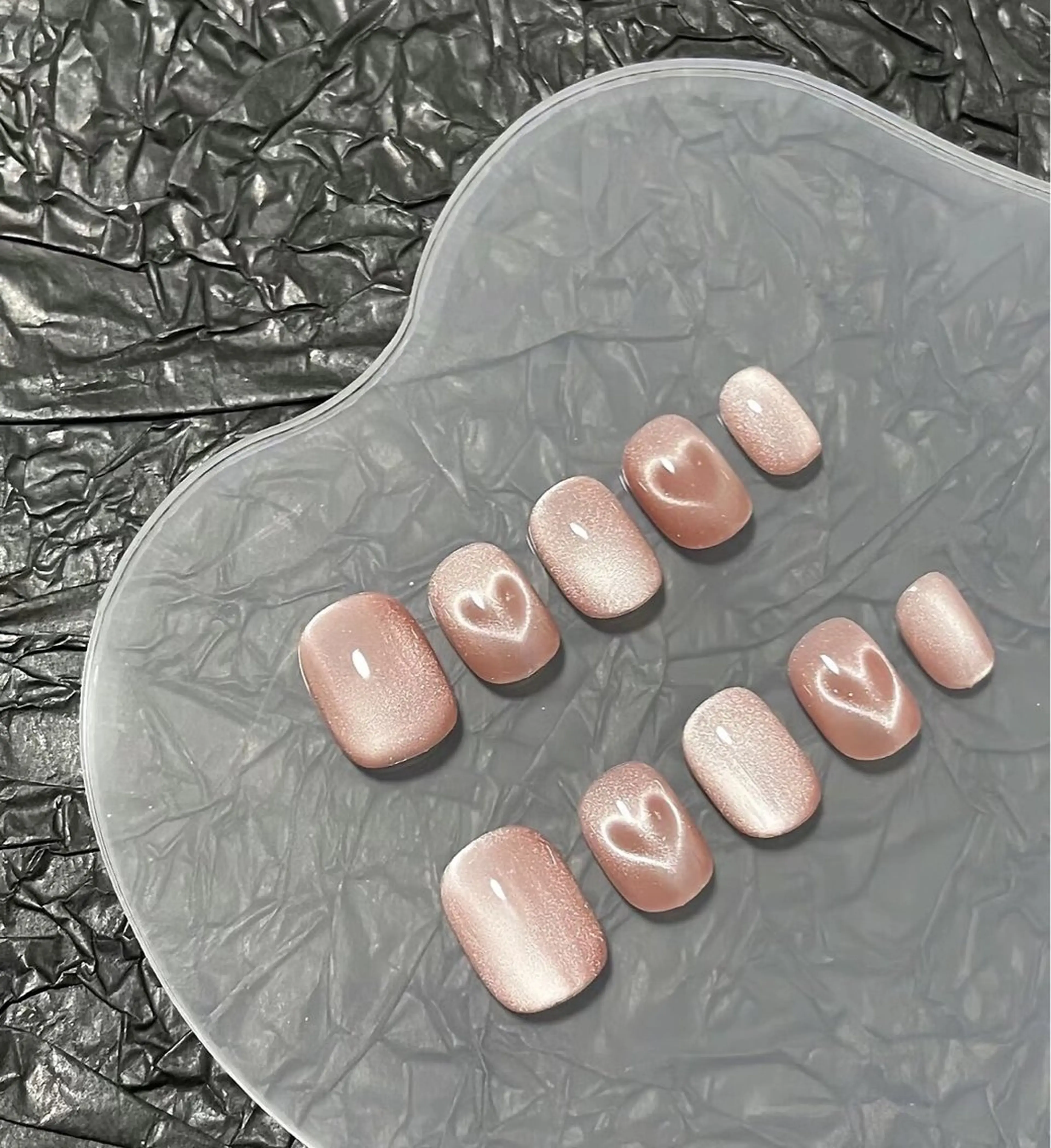 ❤️海外話題マグネットハートネイルの写真