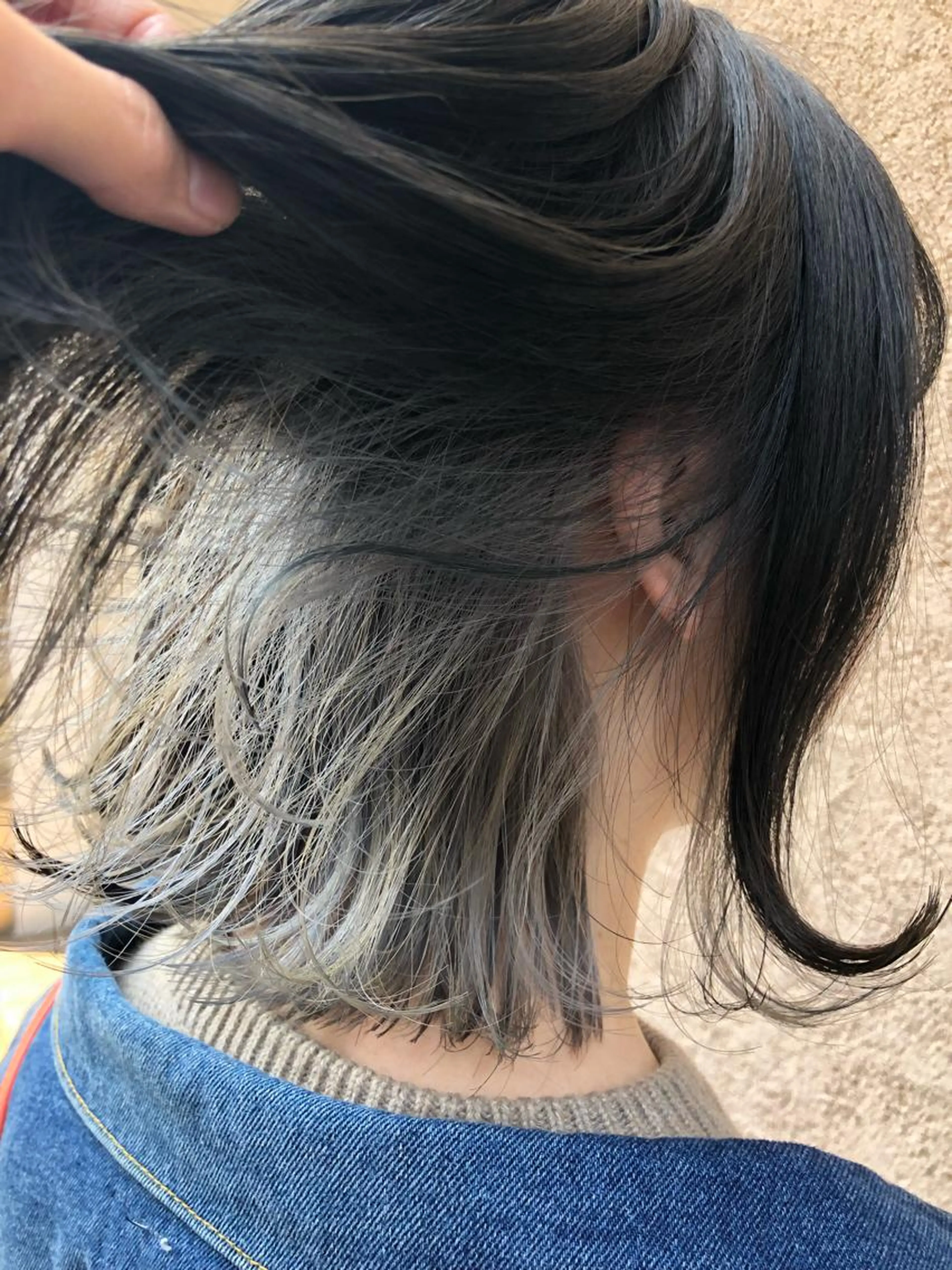 カット ＋ 部分ブリーチ (インナーカラーなど)の写真