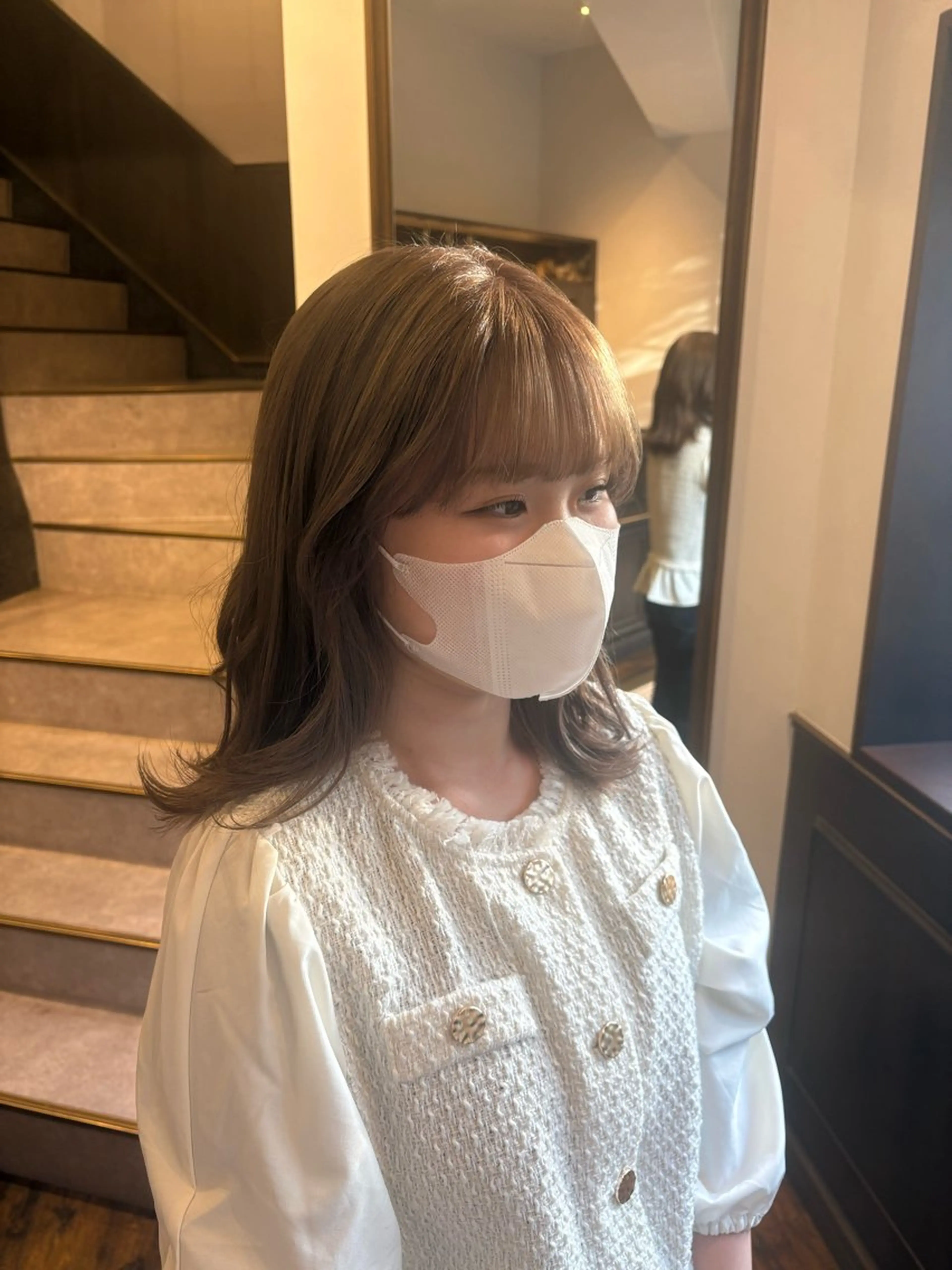 セミロング カラー noa 似合わせ︰ 透明感︰韓国風のヘアスタイル