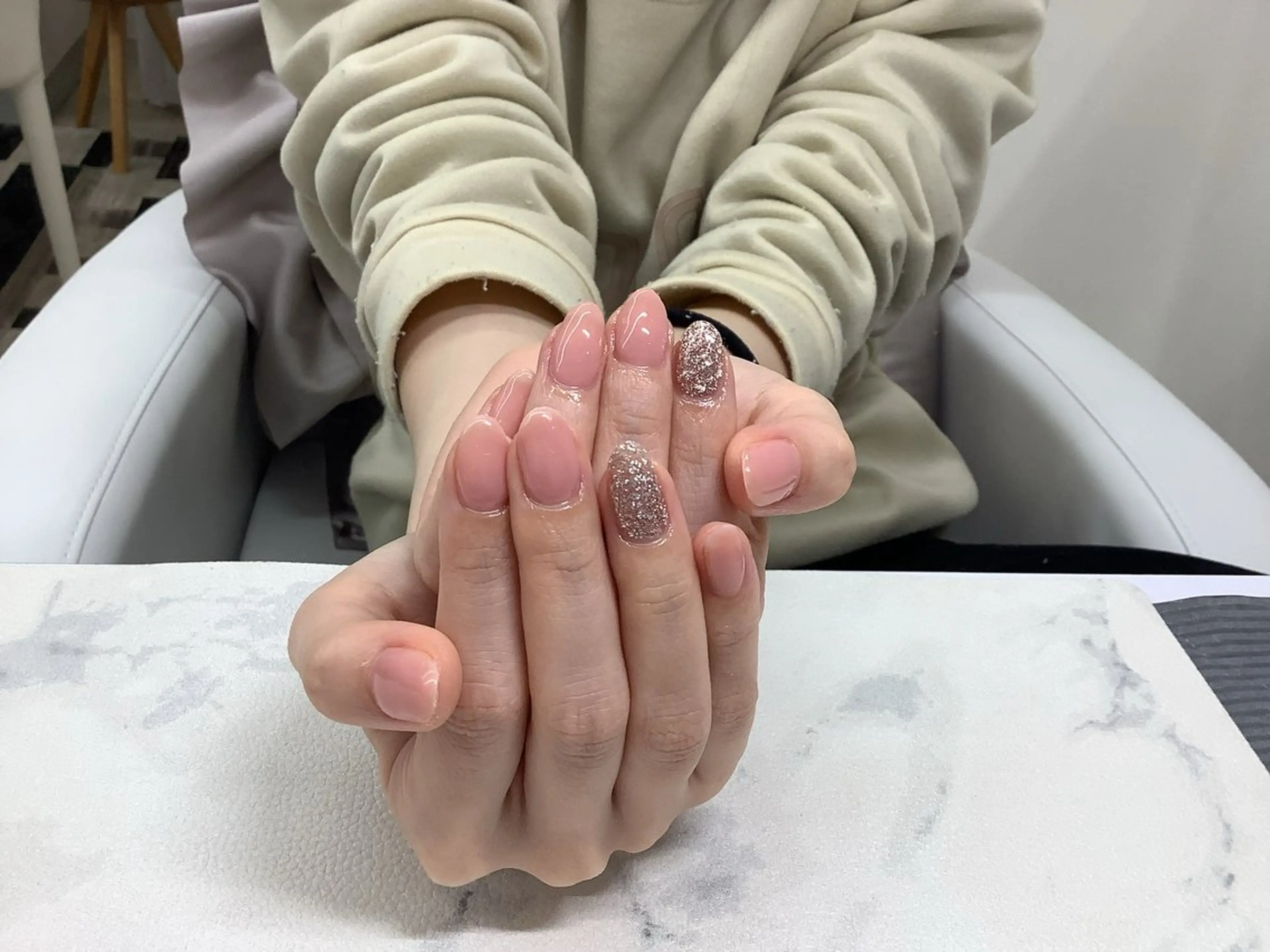 ネイル フラッシュネイル ワンカラーネイル ピンク AYA Reginaのネイルデザイン