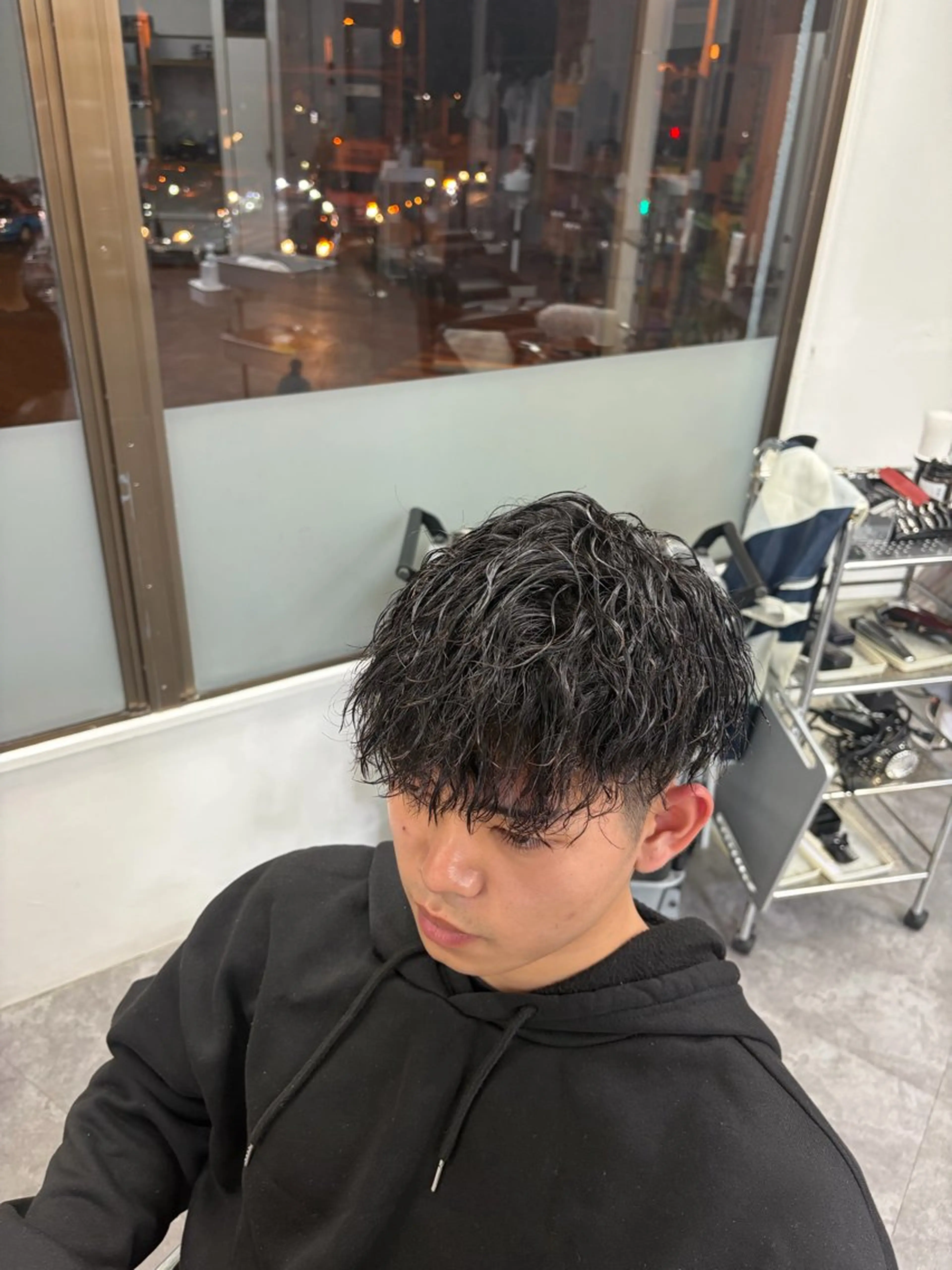 パーマ 宜保 斗馬のヘアスタイル