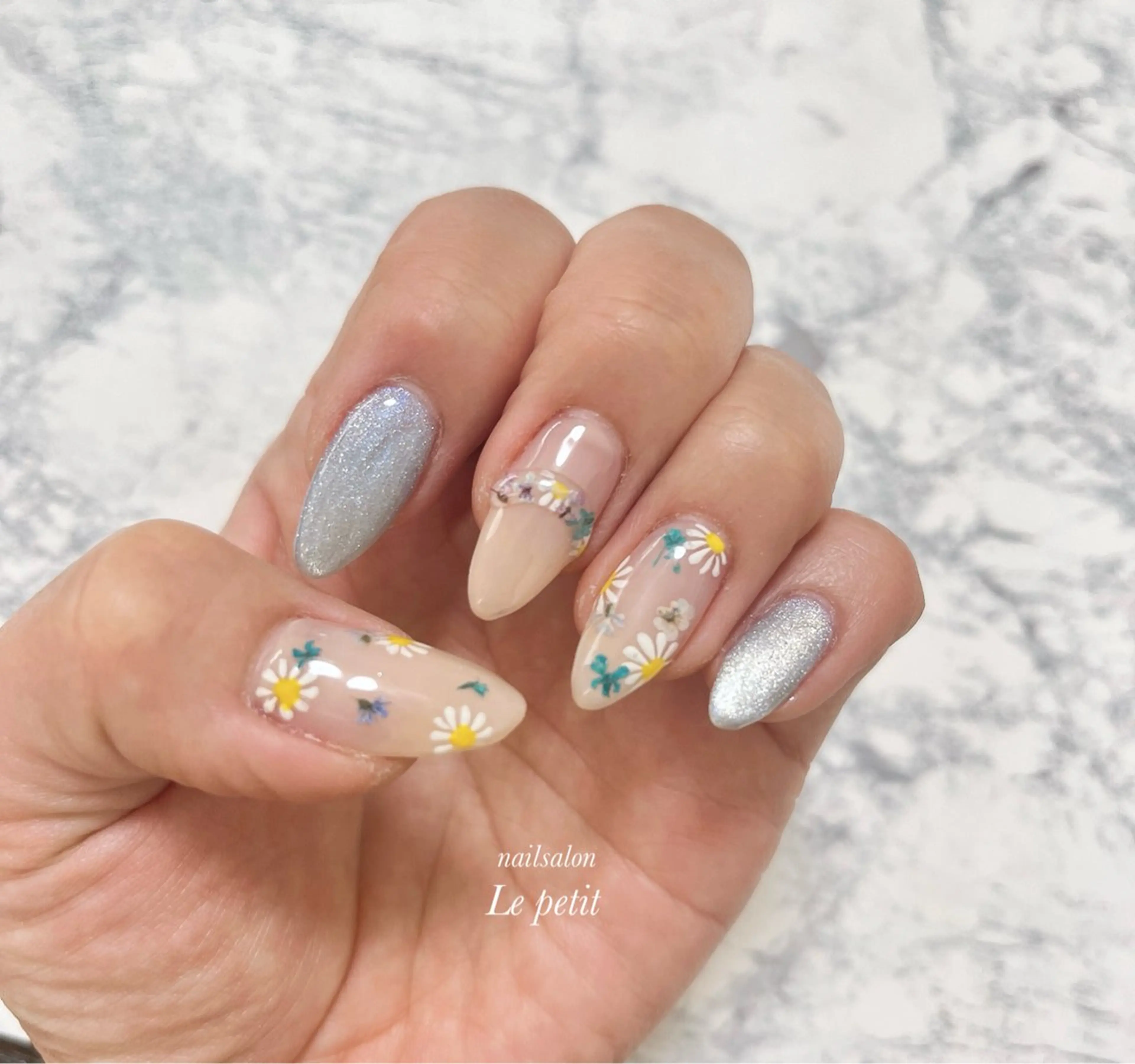 ネイル 石野 広佳のネイルデザイン