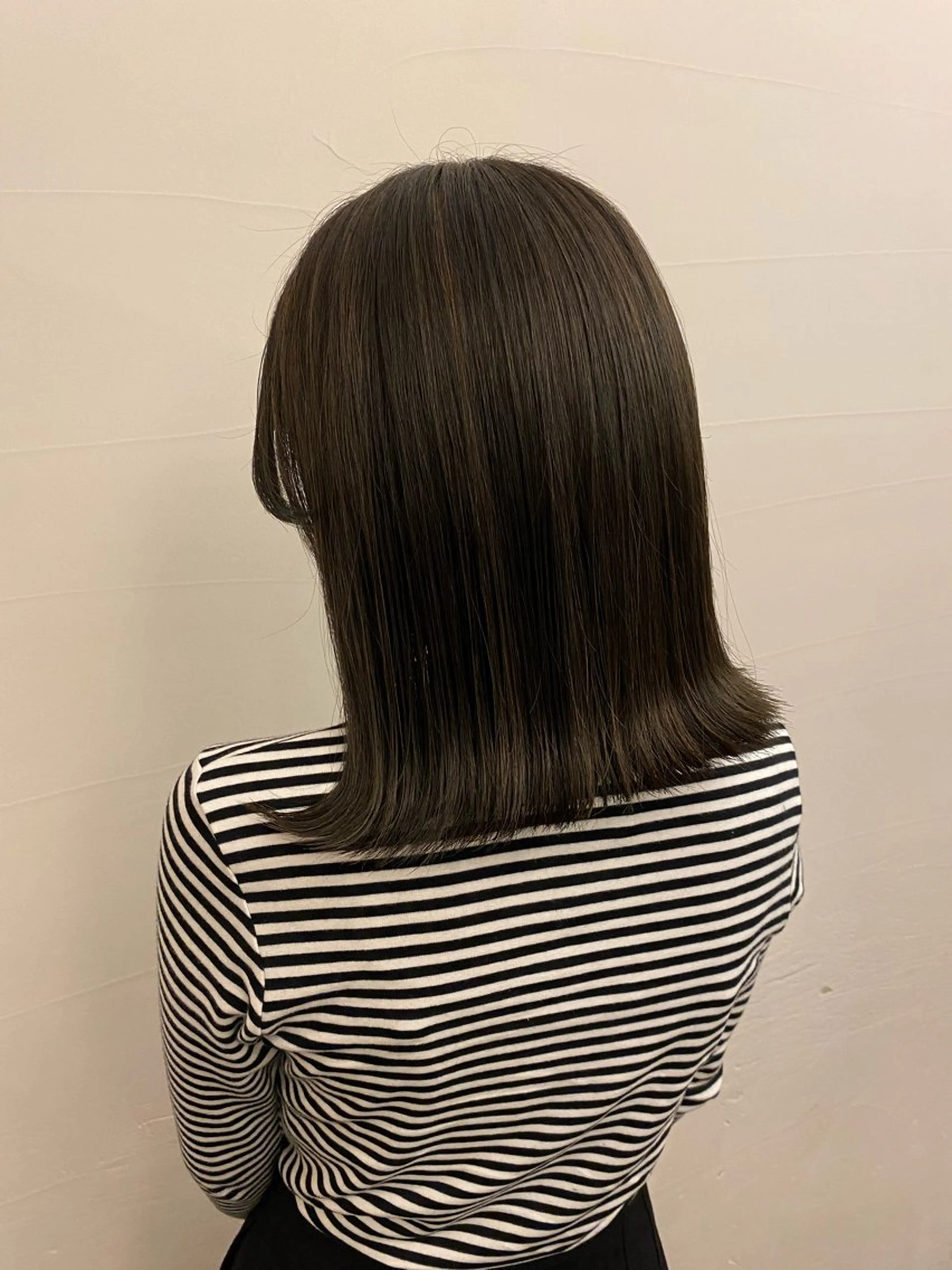 セミロング カラー ヘアカラー 高矢 結衣子のヘアスタイル