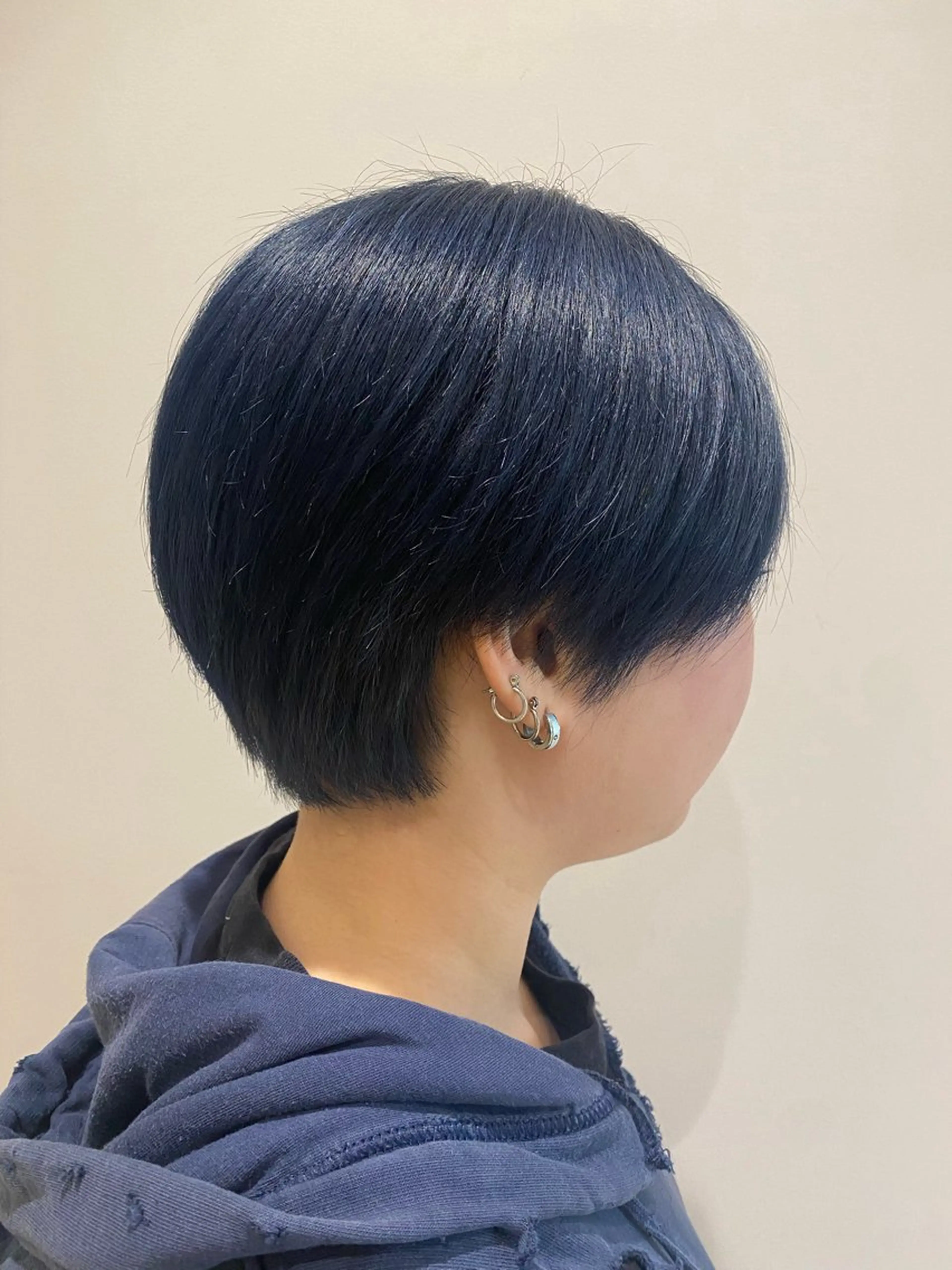 ショート カラー ブリーチ ブルーカラー カット ヘアカラー トリートメント 艶髪🌿美髪 大塚礼乃【西荻窪】のヘアスタイル