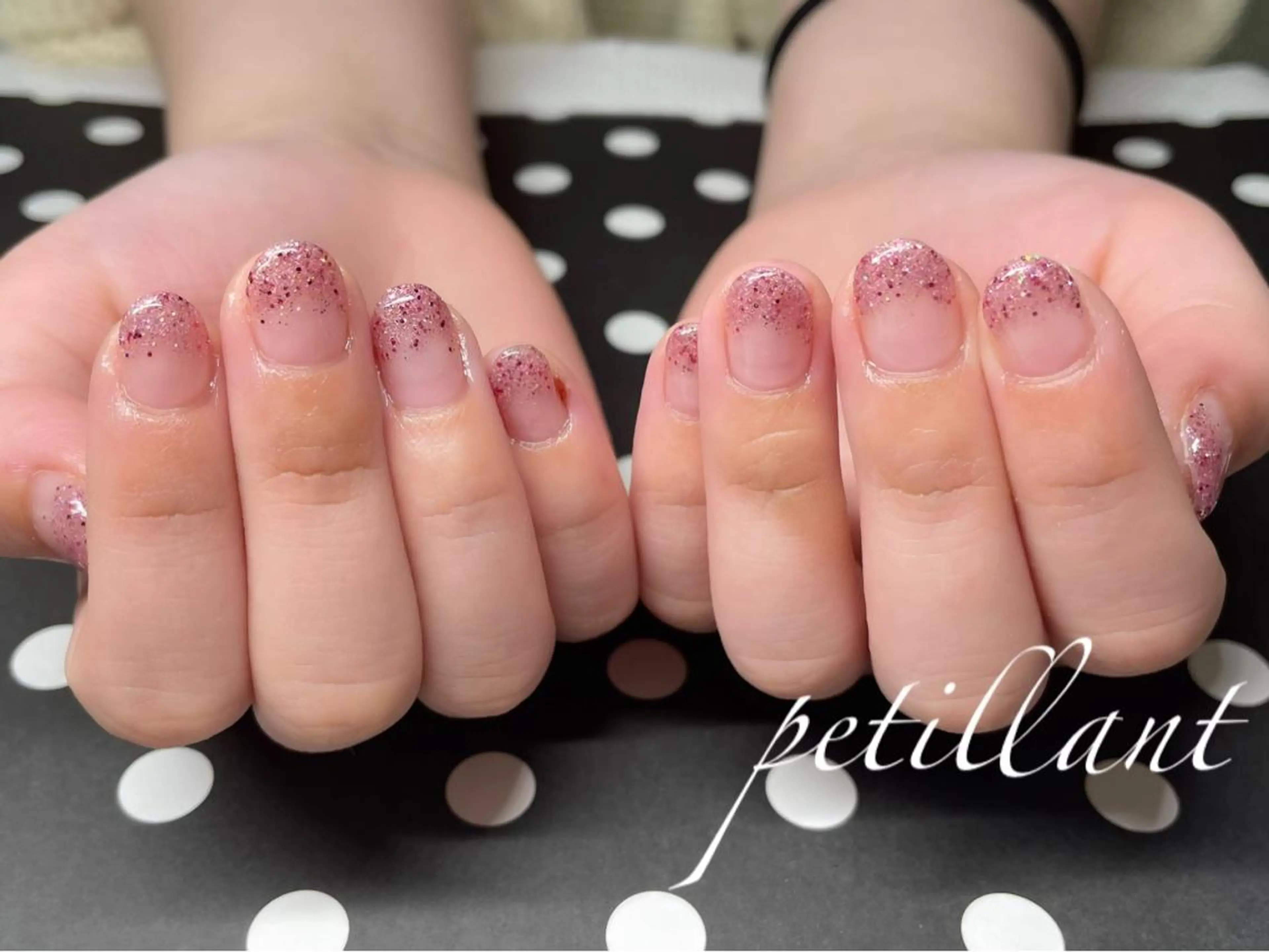 ネイル グラデーション ラメ(グリッター) ピンク 春ネイル nail salon petillantのネイルデザイン