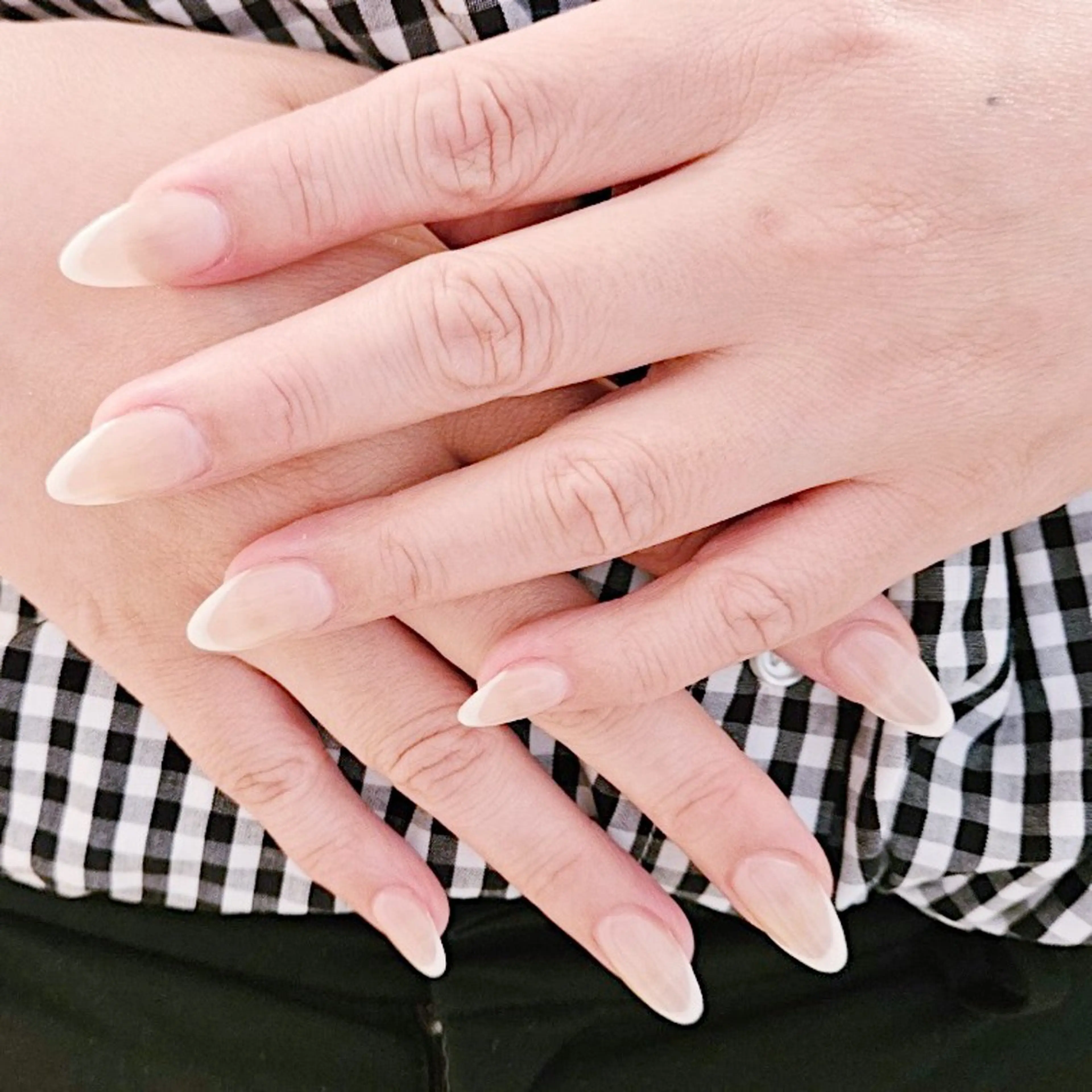ネイル ハンドネイル 🍭Yun nail hyejin🌸のネイルデザイン