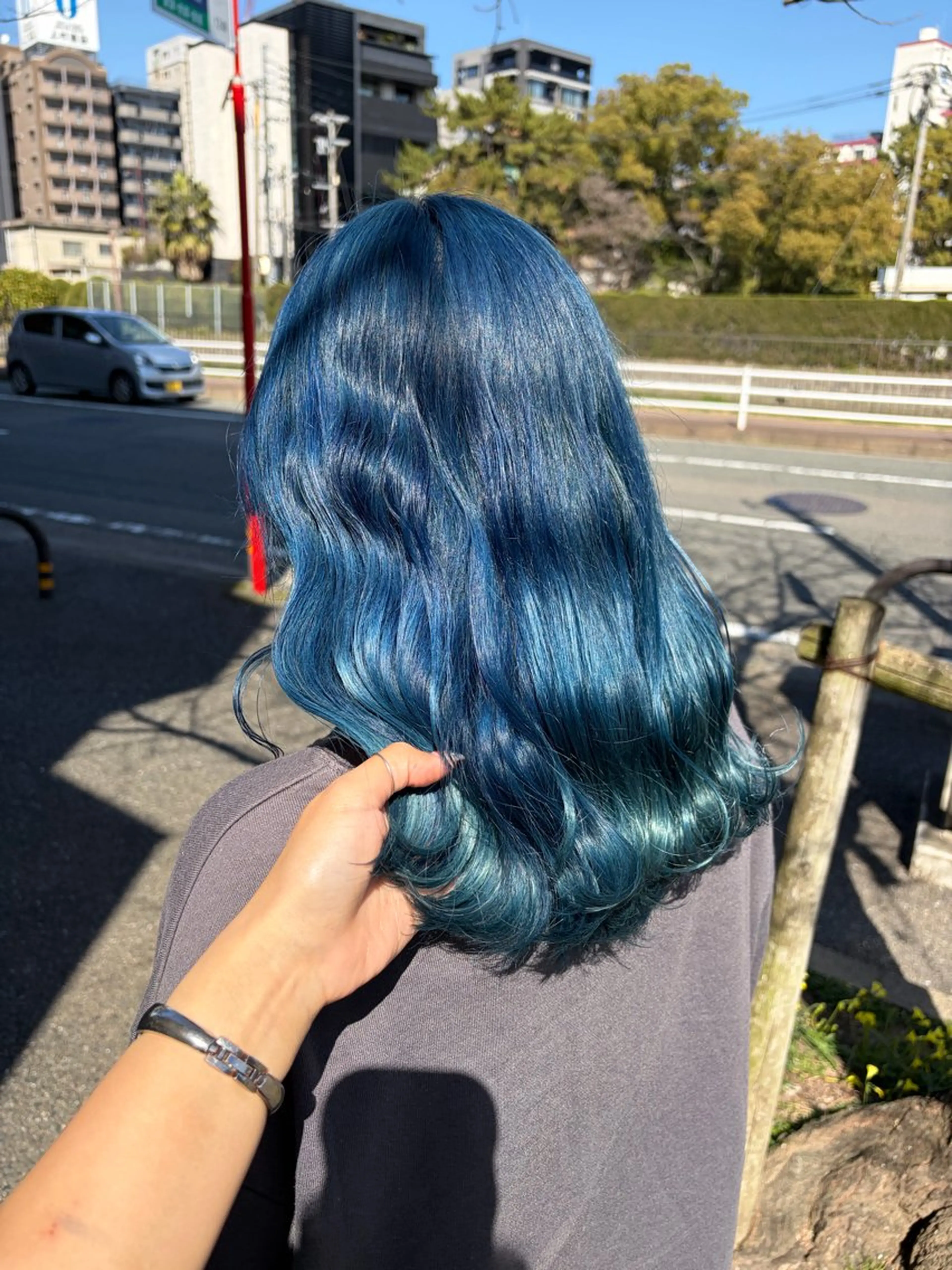 カラー ブルーカラー qpula misuzuのヘアスタイル