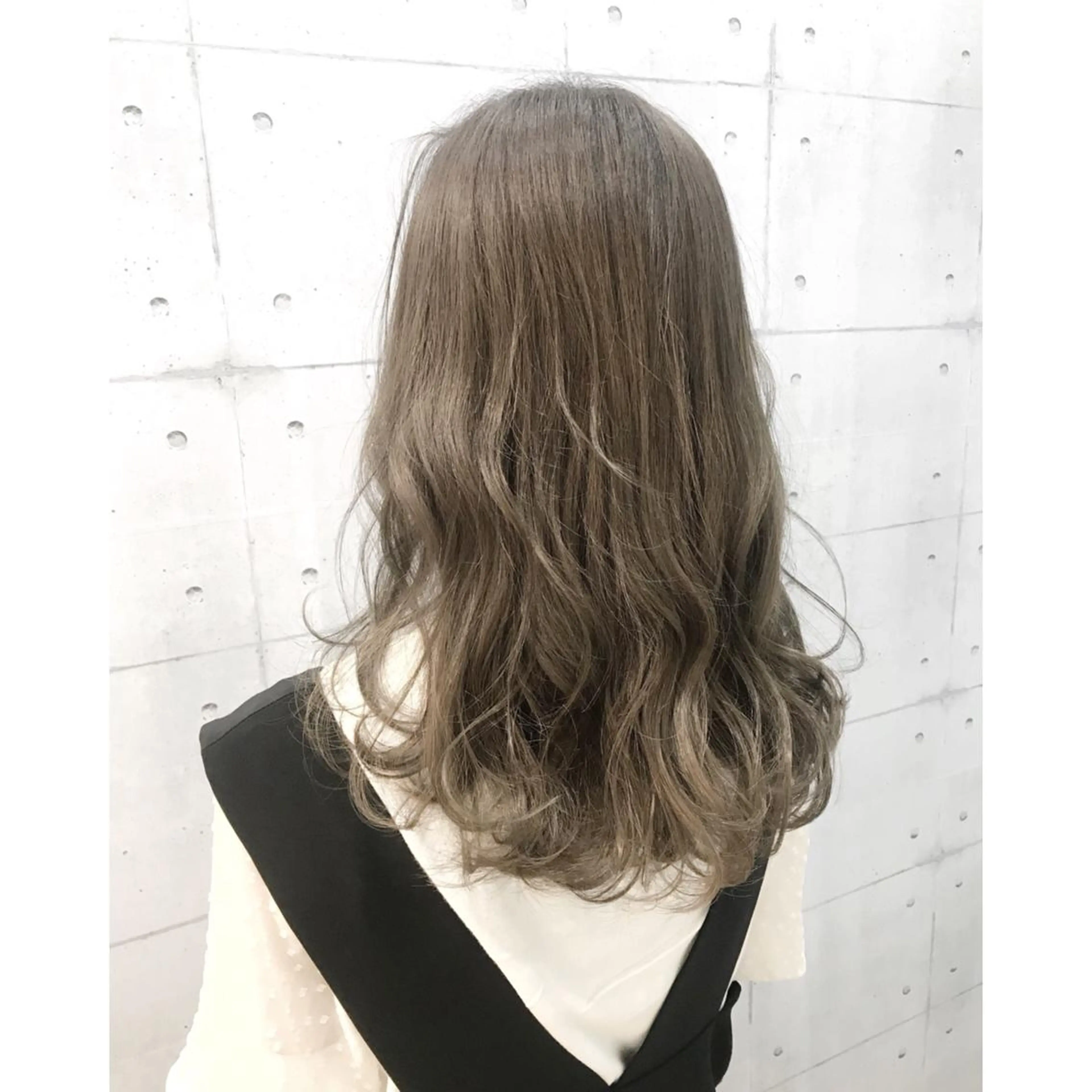 ⚡️口コミで人気No.1⚡️カット＋イルミナカラー＋トリートメント　約120分の写真