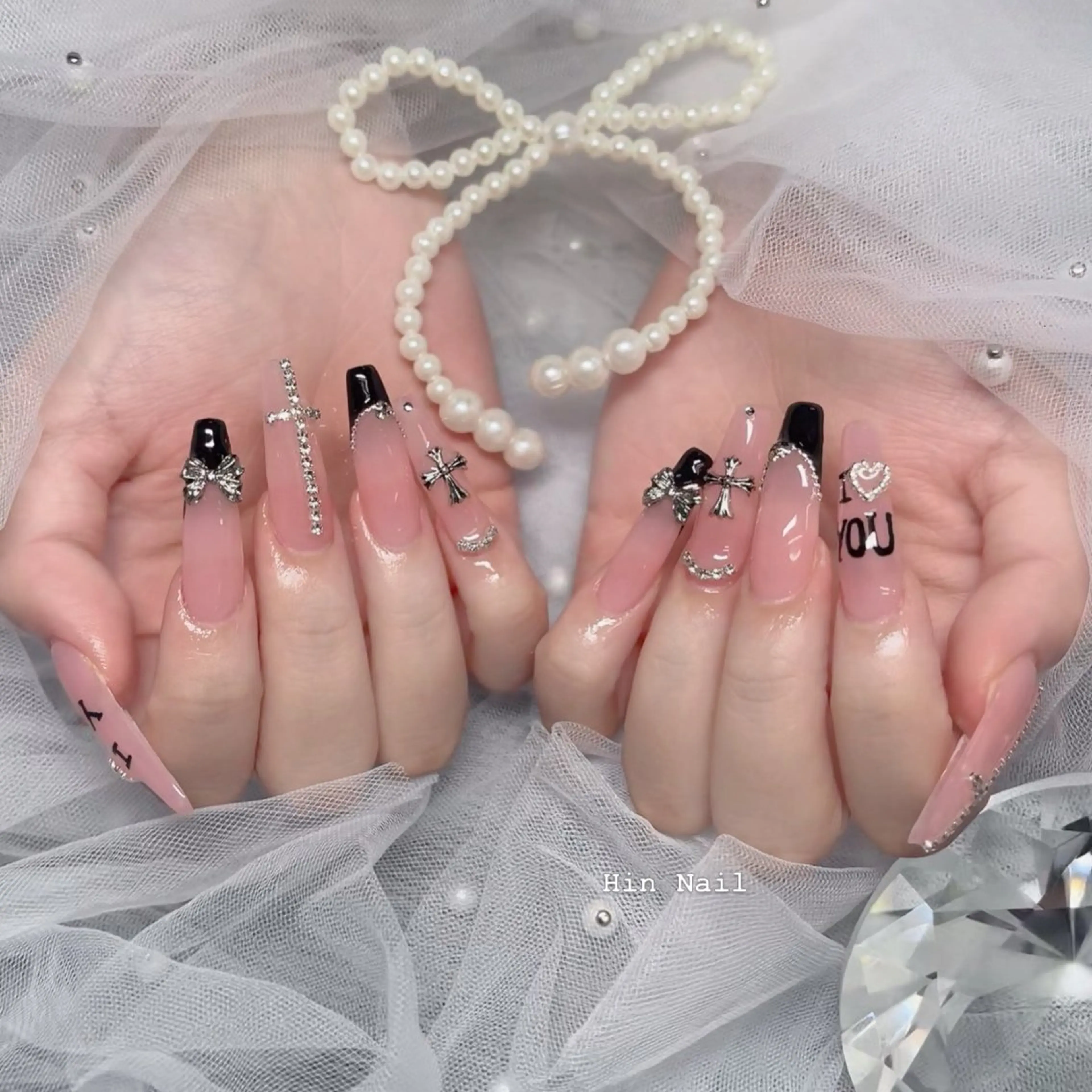 ネイル ハンドネイル HIN NAILのネイルデザイン