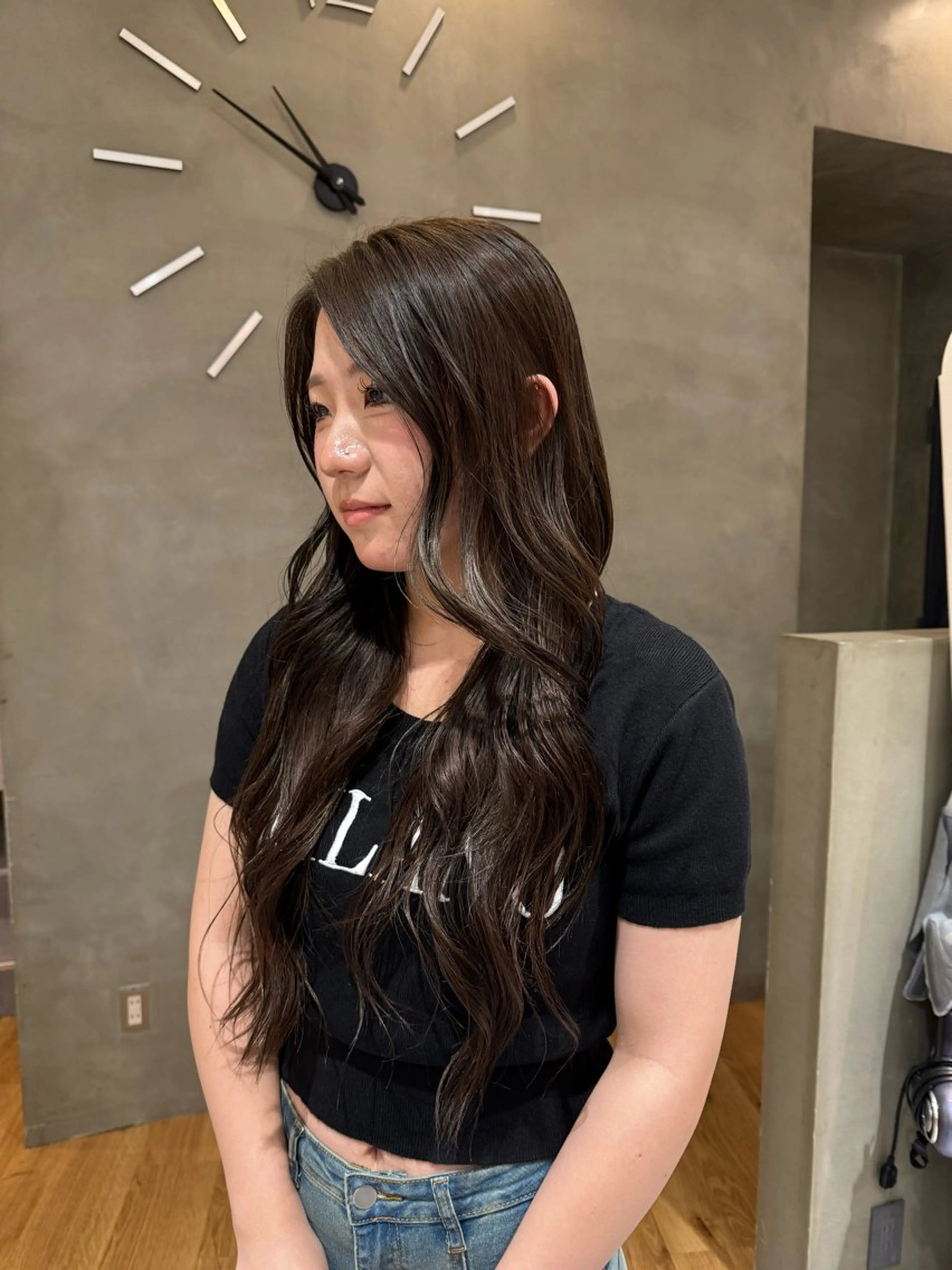 ロング SARA 【大阪梅田】のヘアスタイル