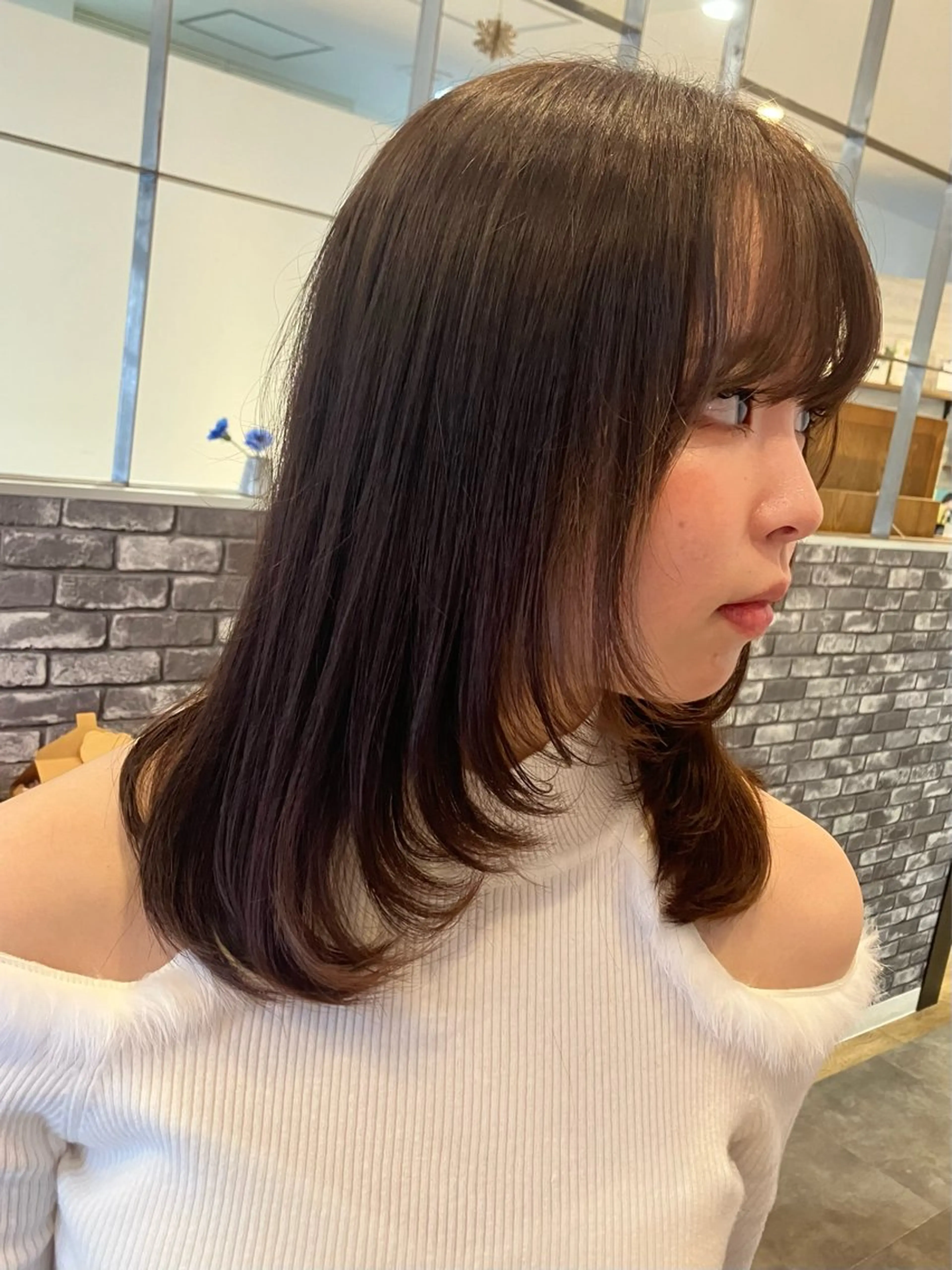 ミディアム レイヤーカット カット mai /attraのヘアスタイル