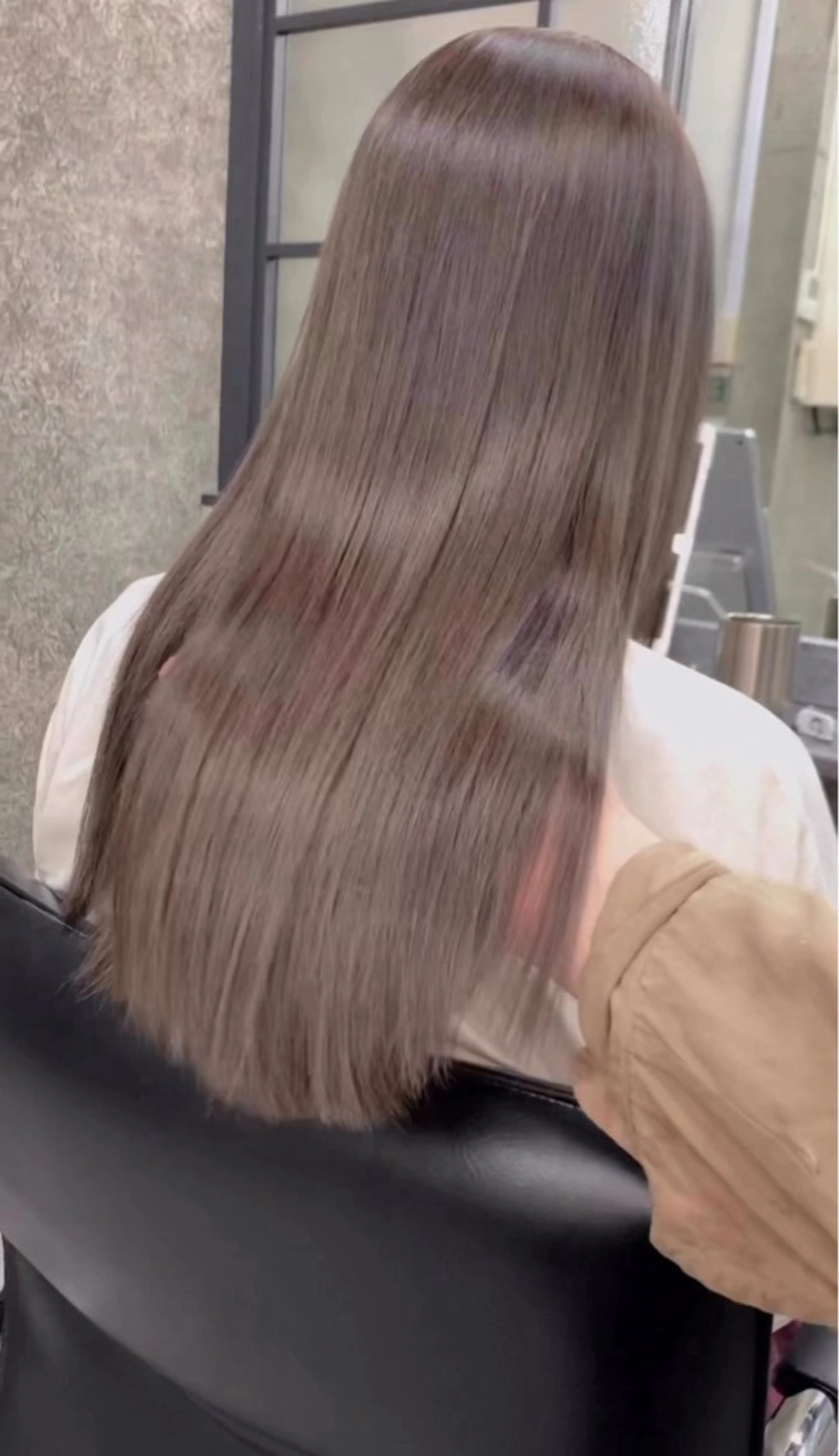 ロング 菊地 万佐久のヘアスタイル