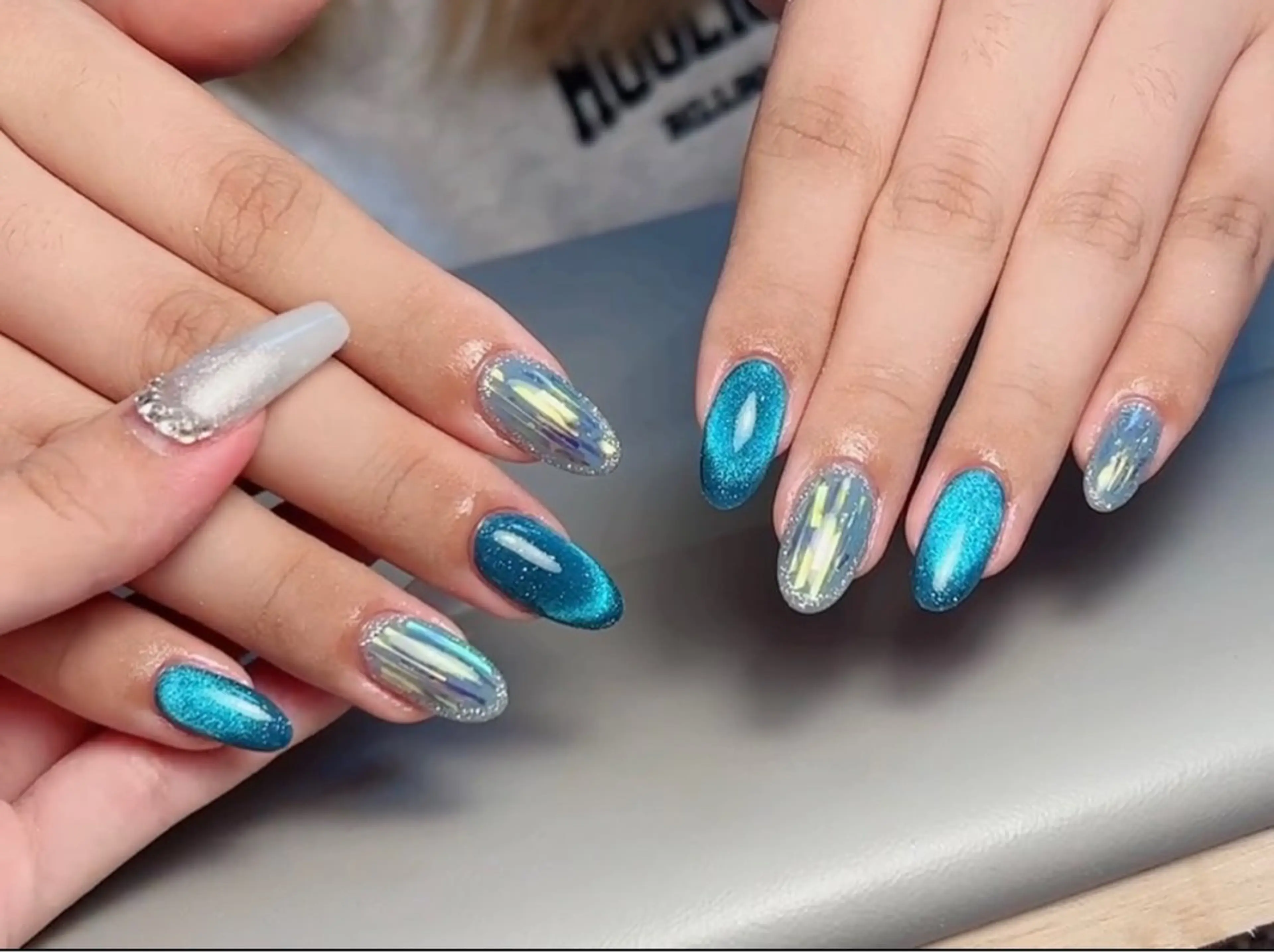 ミディアム ハンドネイル 🌟桜beauty 🌟プロ ネイリストのネイルデザイン