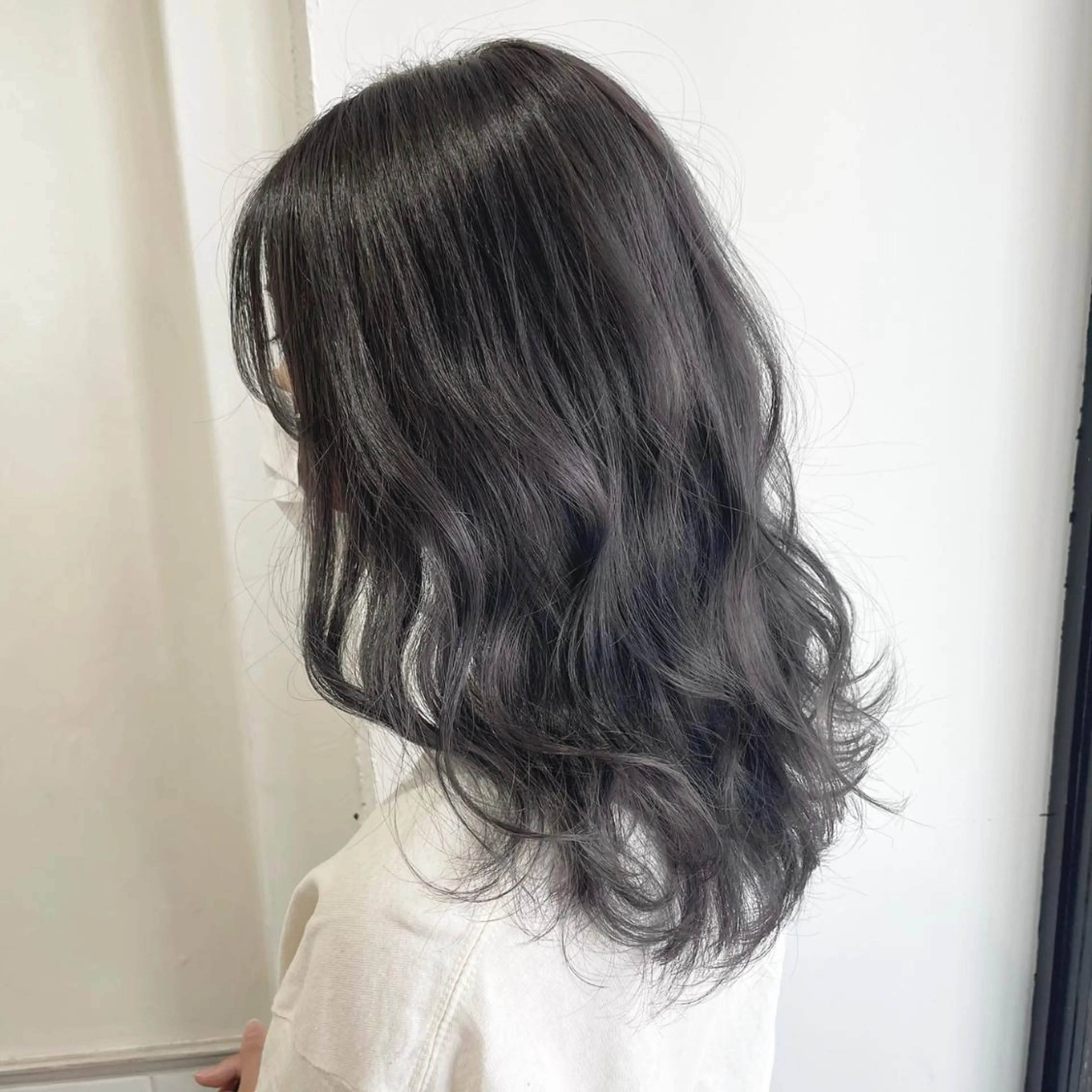 セミロング ROMEO 京橋のヘアスタイル