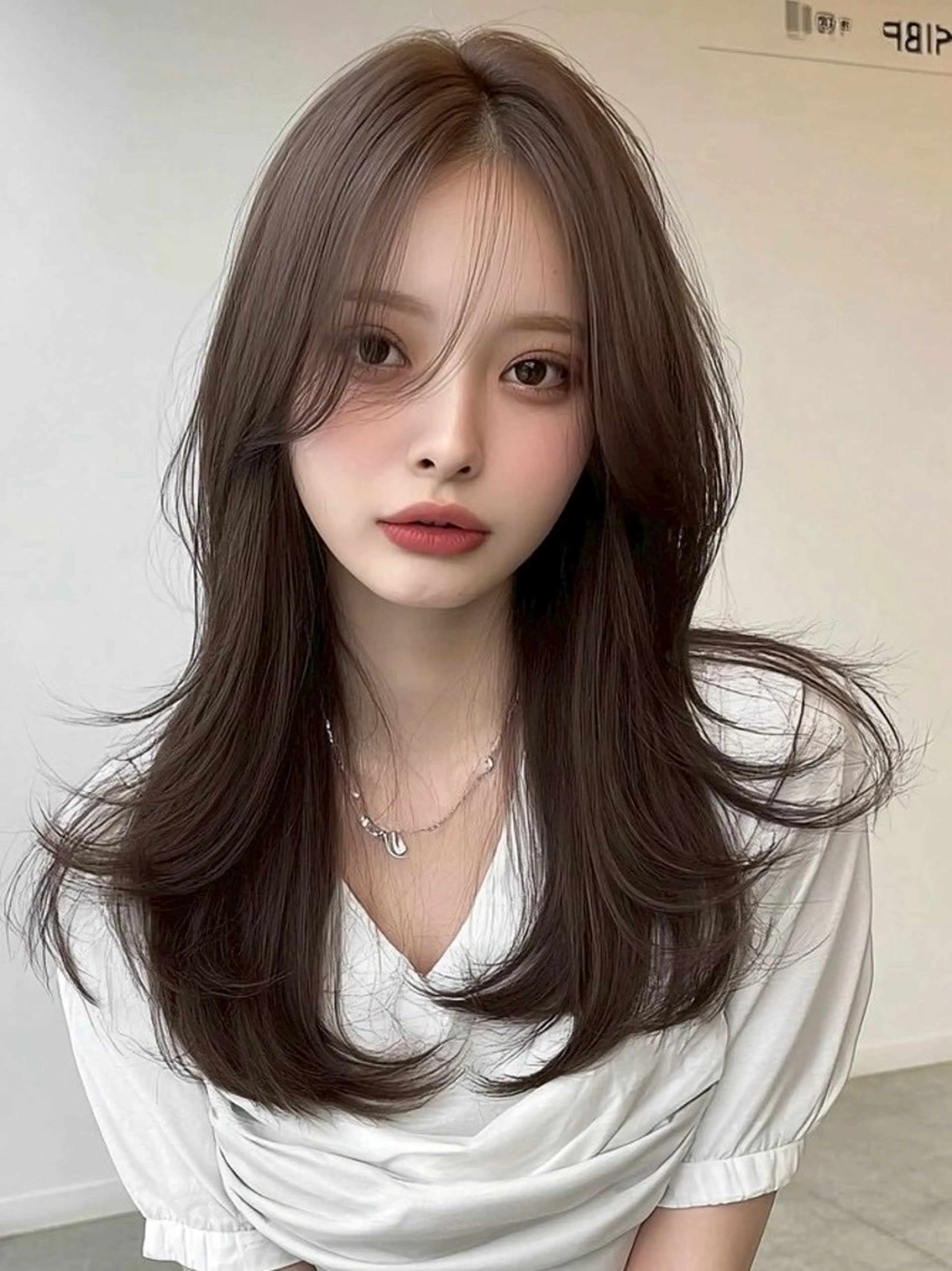 ロング カラー 鍋島 美華のヘアスタイル