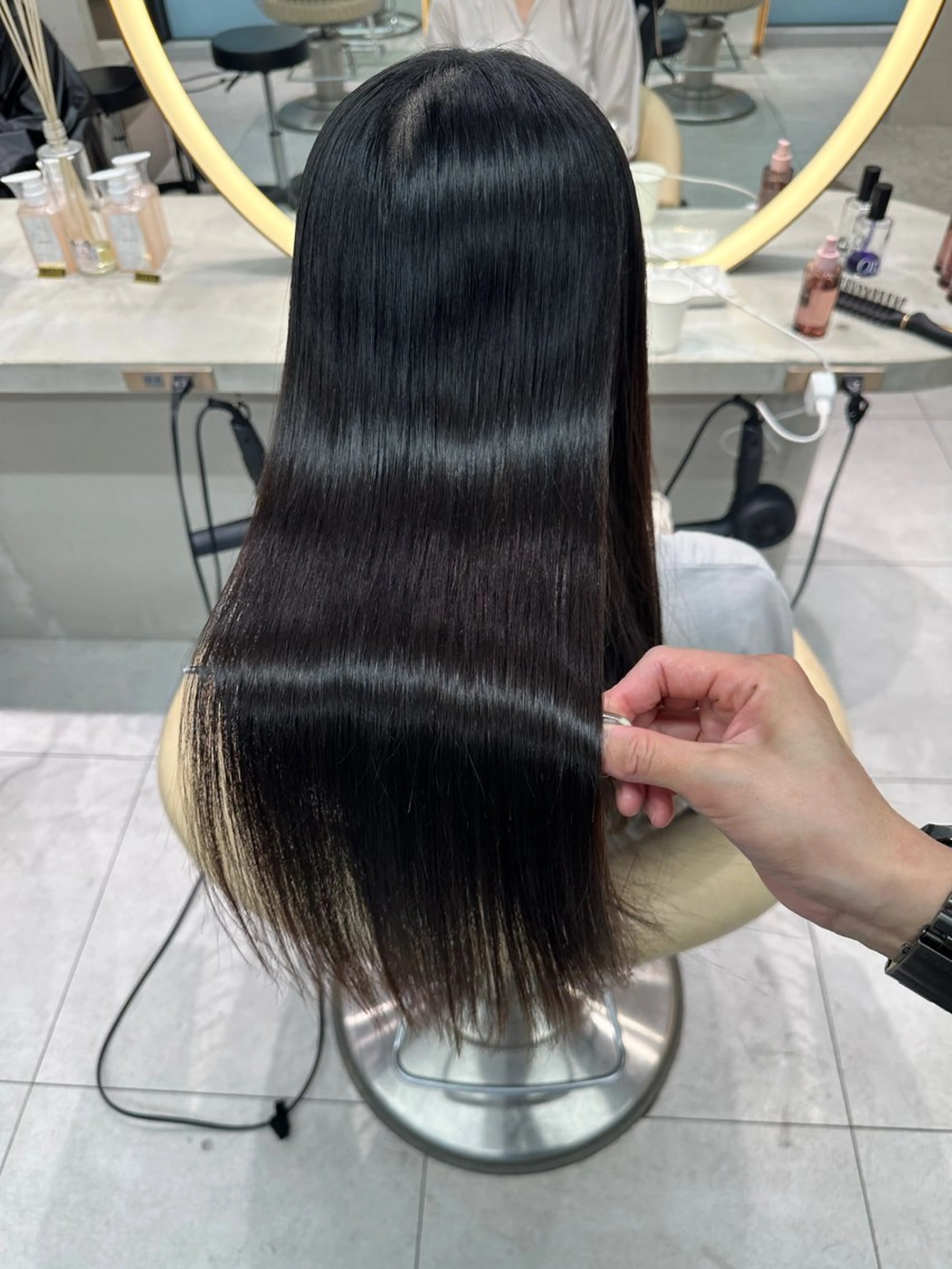 セミロング カラー カット 縮毛矯正 トリートメント 《髪質改善✖️オリー ブ🧸》小嶋拓也のヘアスタイル