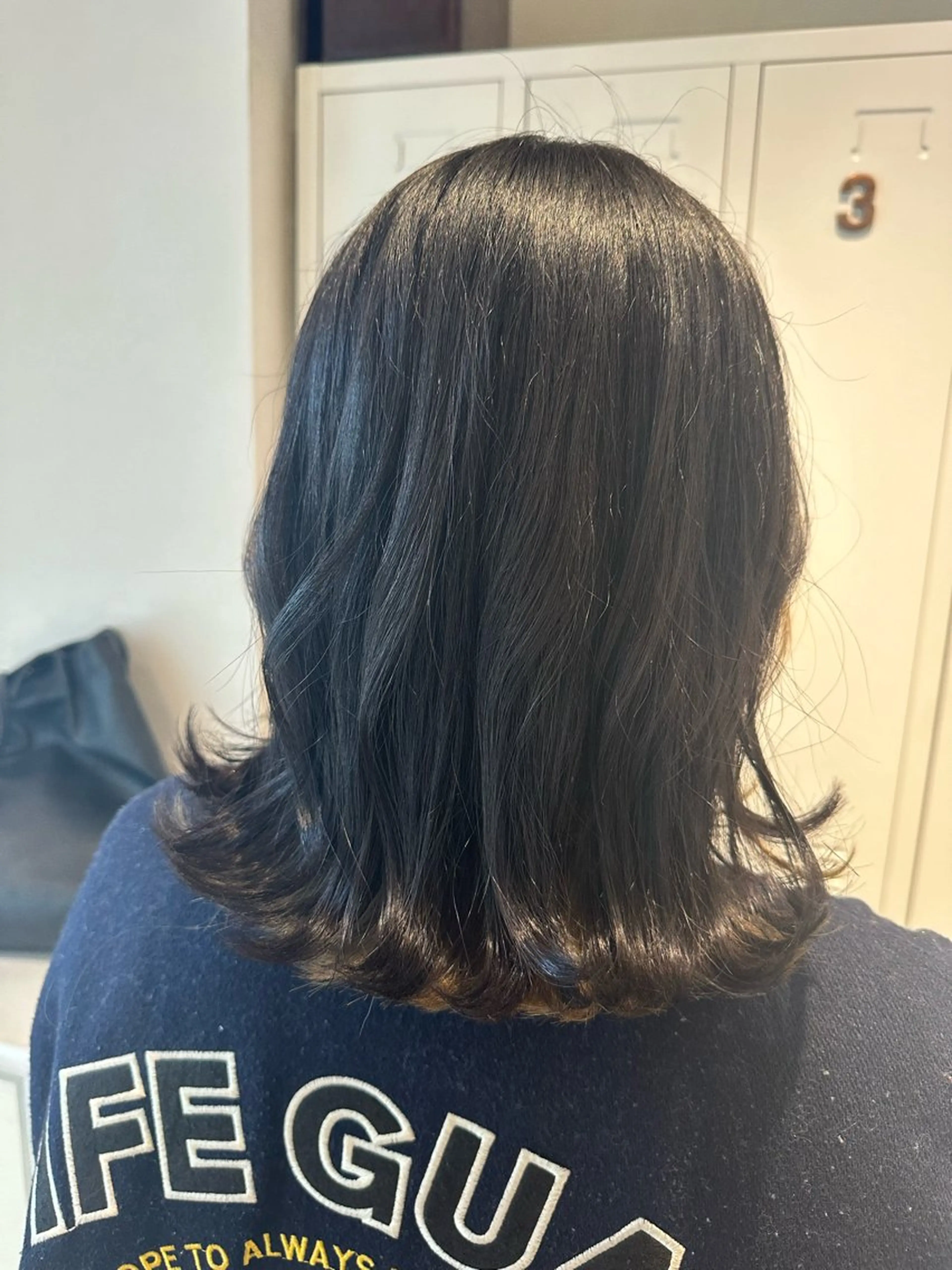 ミディアム カット Annie 吉田 裕美のヘアスタイル