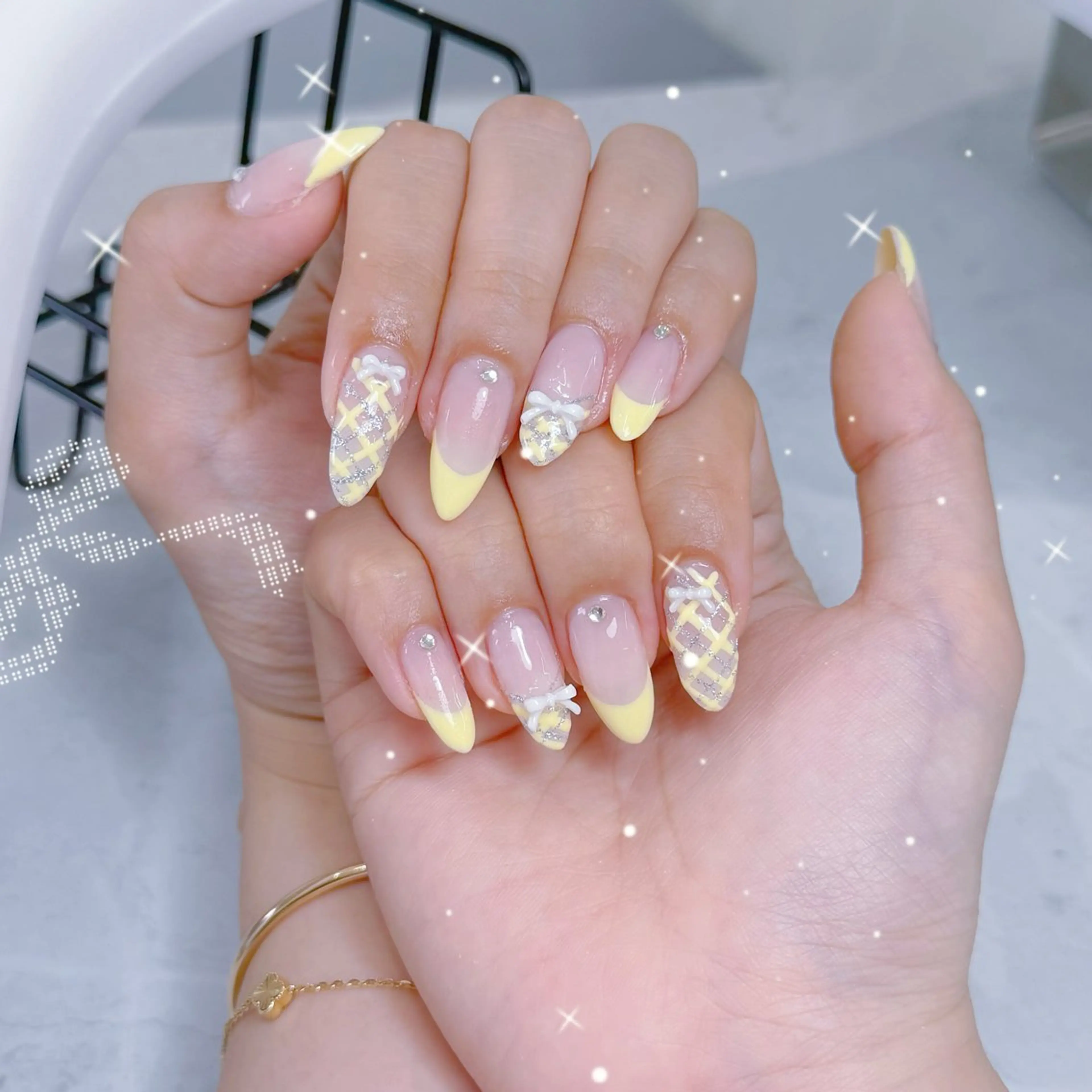 カラー グラデーションカラー ピンクカラー ハンドネイル AIN Nailのネイルデザイン