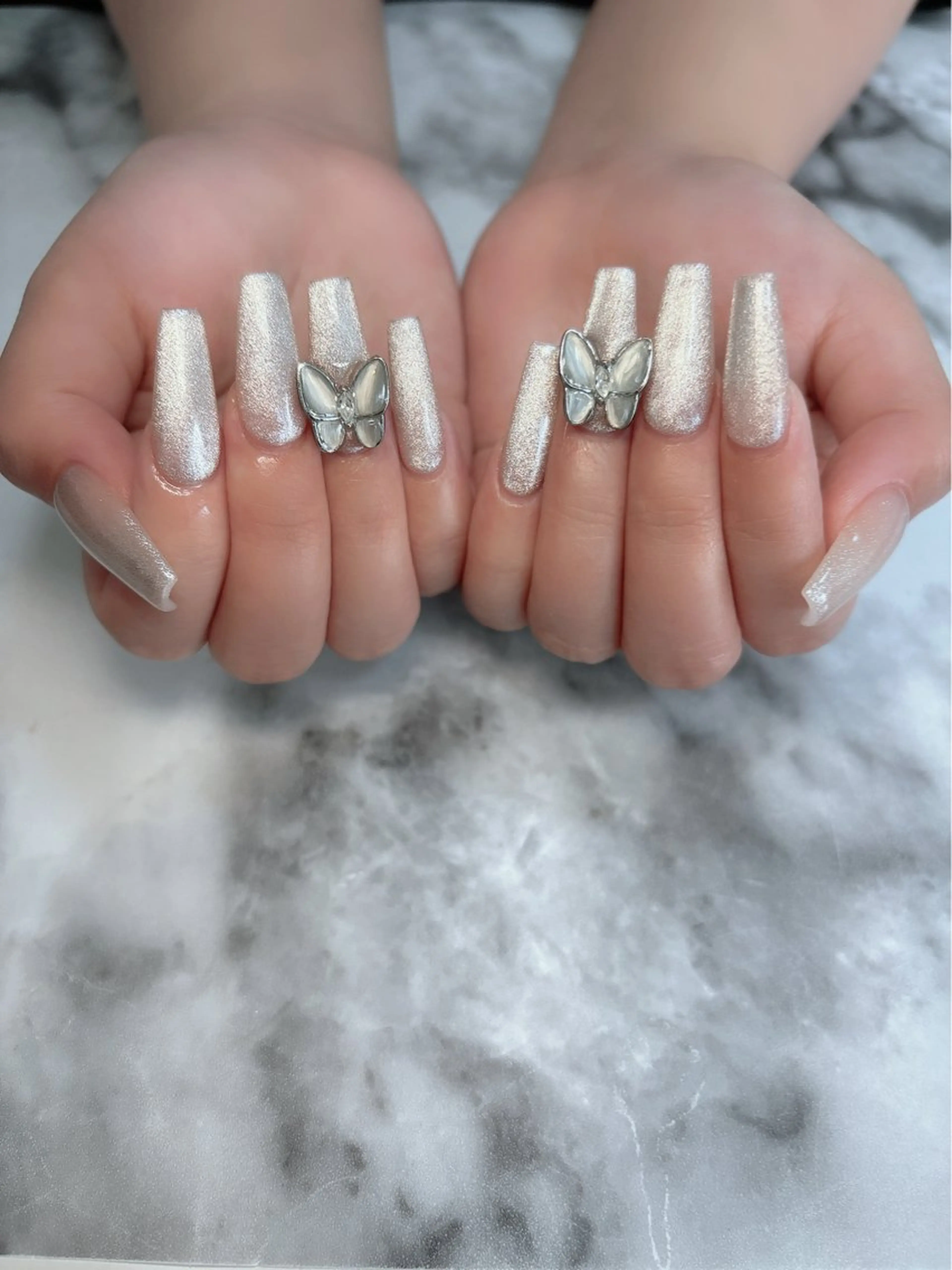 ネイル マグネットネイル ハンドネイル Kayo 💅のネイルデザイン